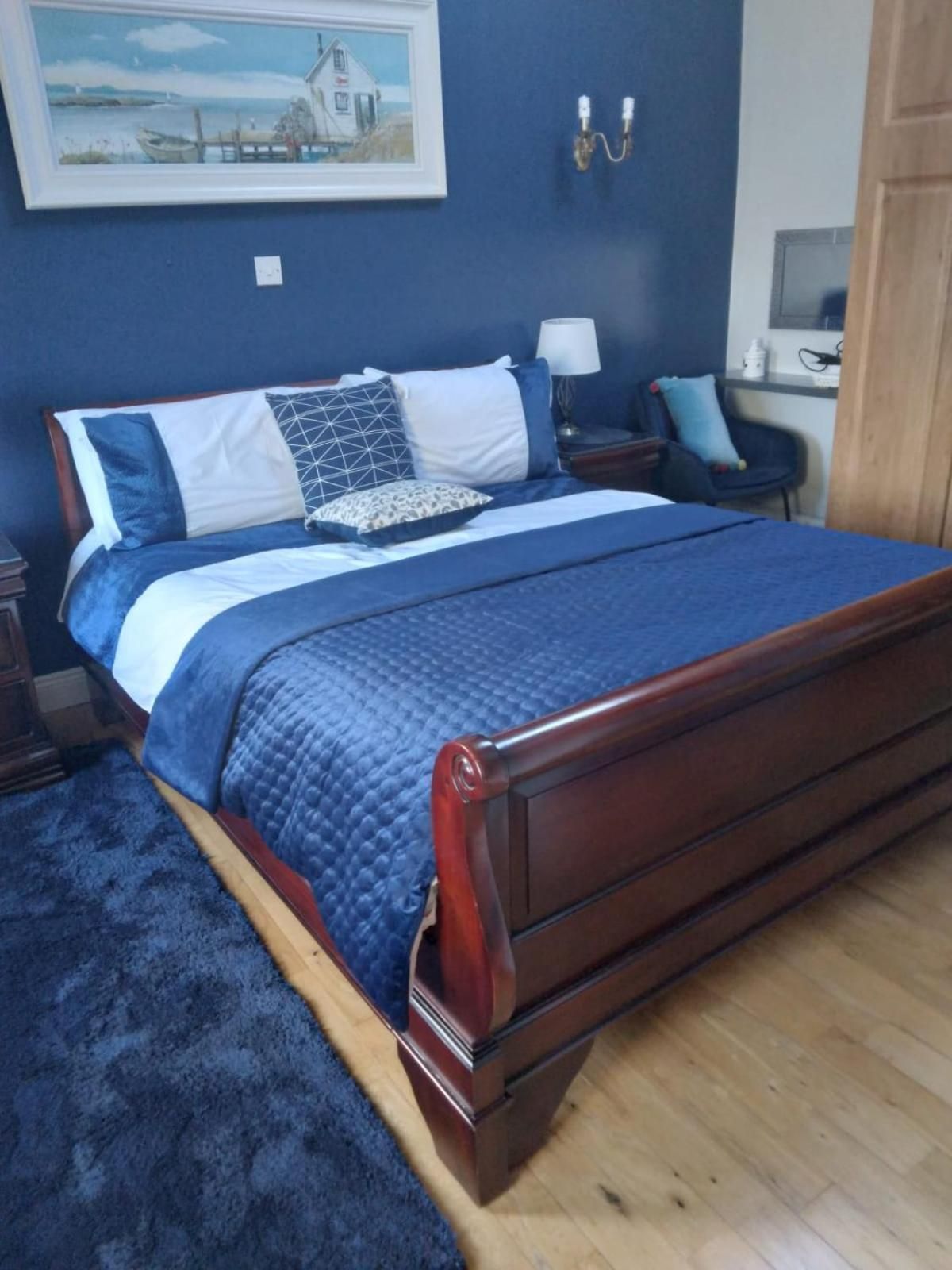 Deluxe Double Room with Shower