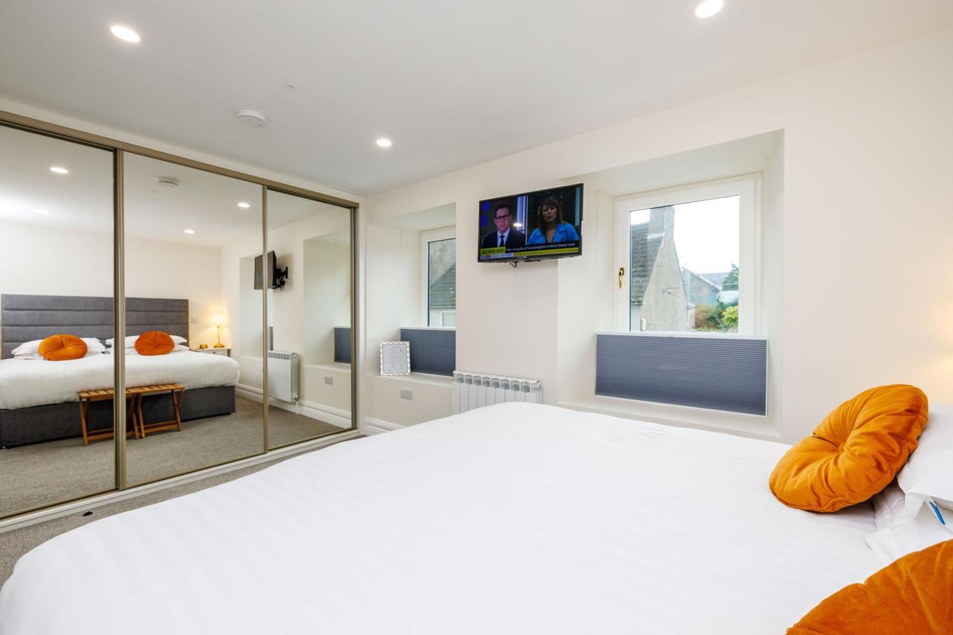 Deluxe Double Room with Shower
