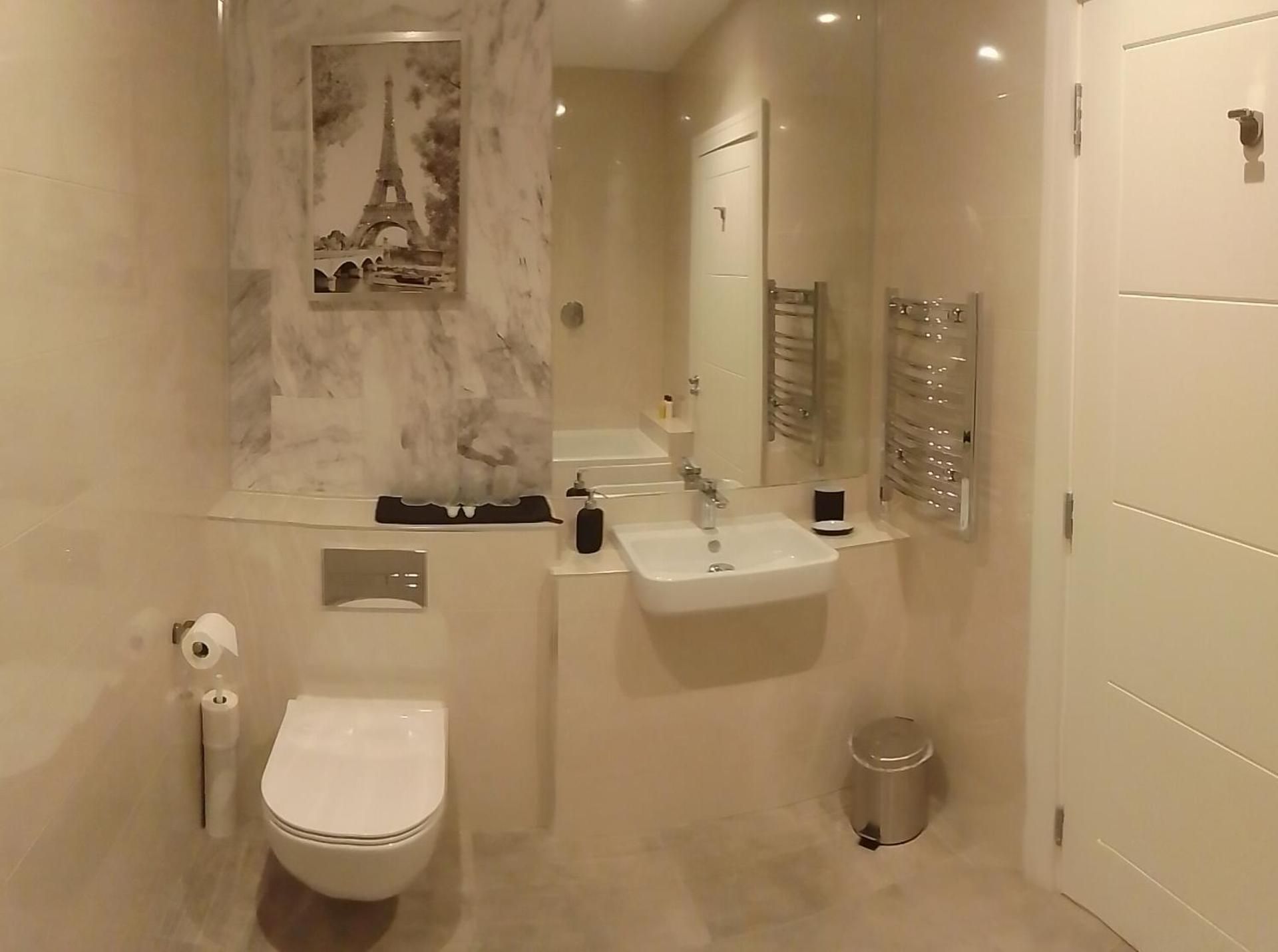 Deluxe Family Suite