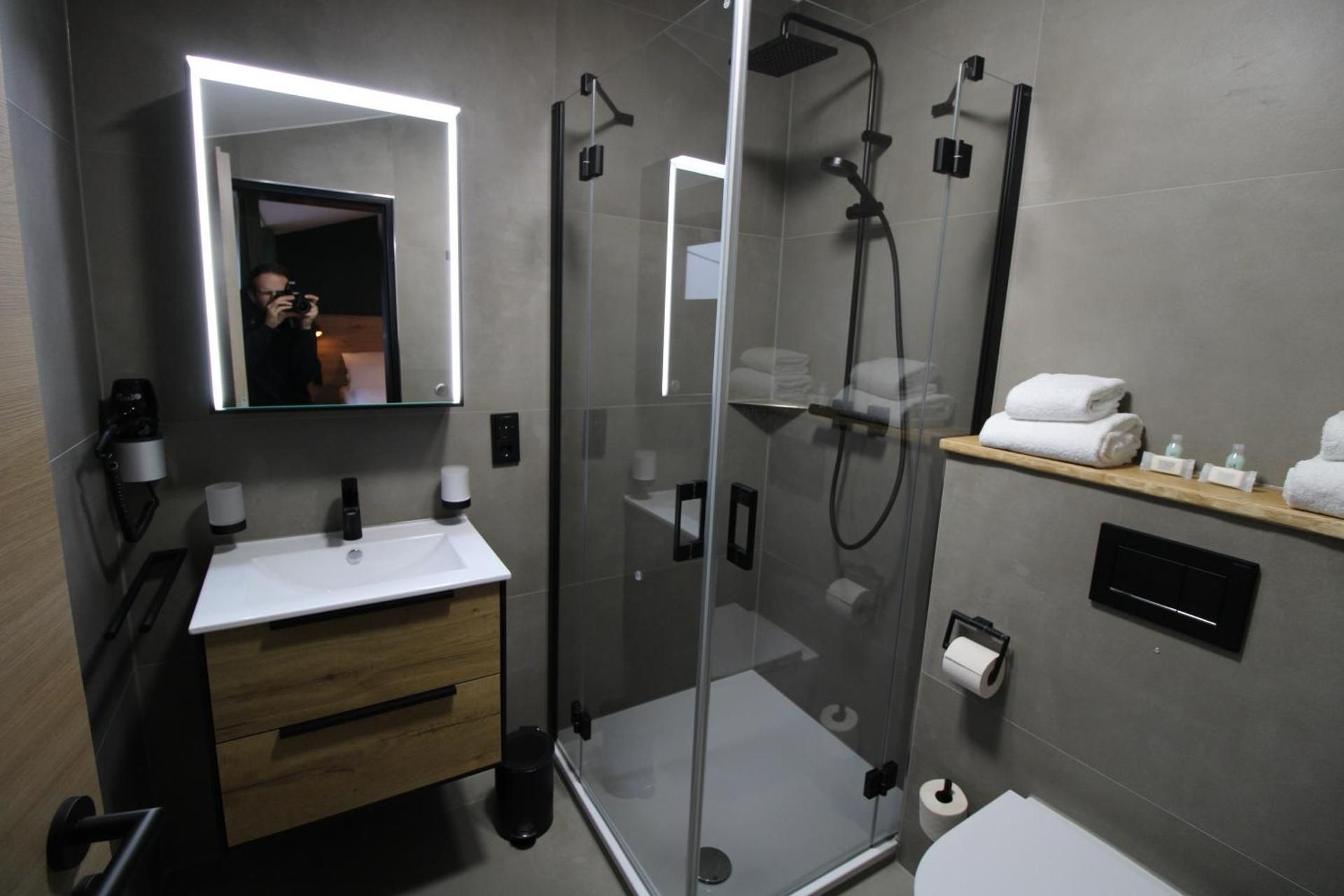 Large Double Room