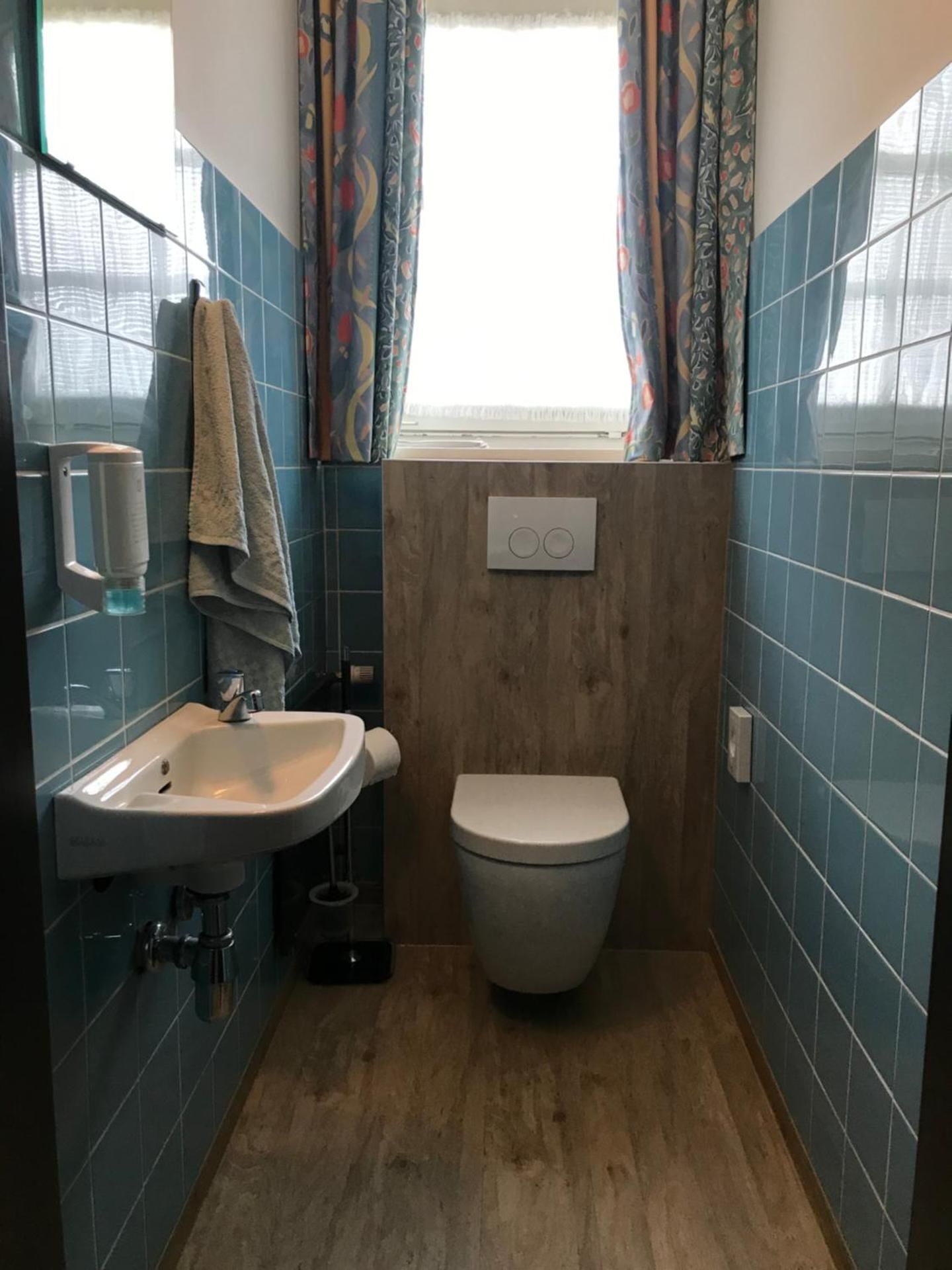 Hotel Alt Montjoie Double Room with Shared Toilet 3
