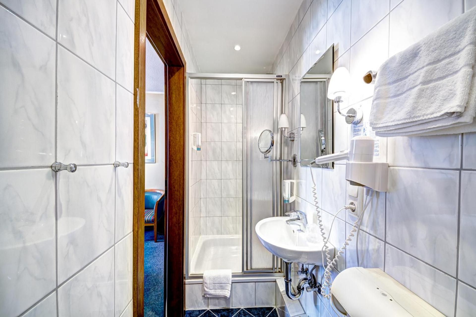 Hotel Alt Montjoie Superior Double Room 3