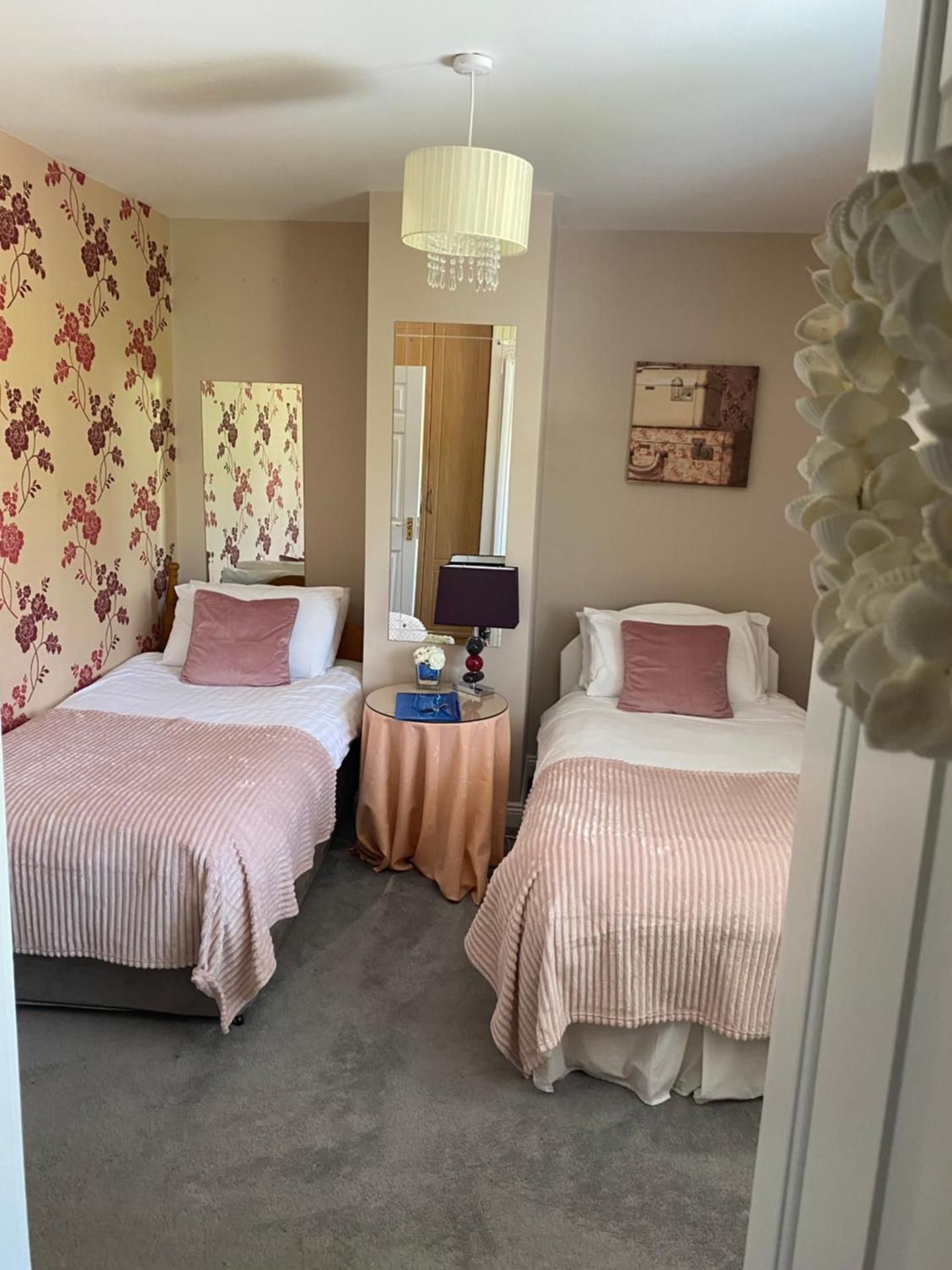 Twin Room with Bathroom