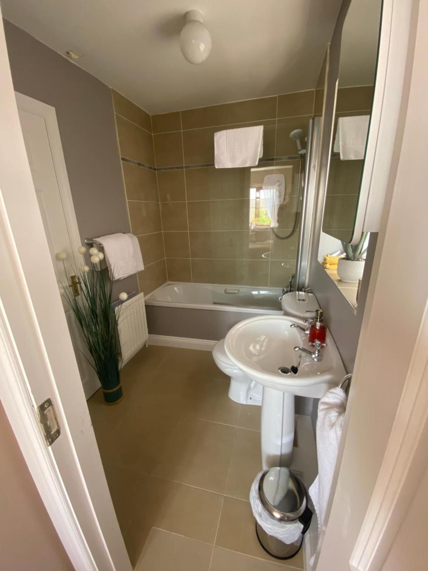 Double Room with Private Bathroom