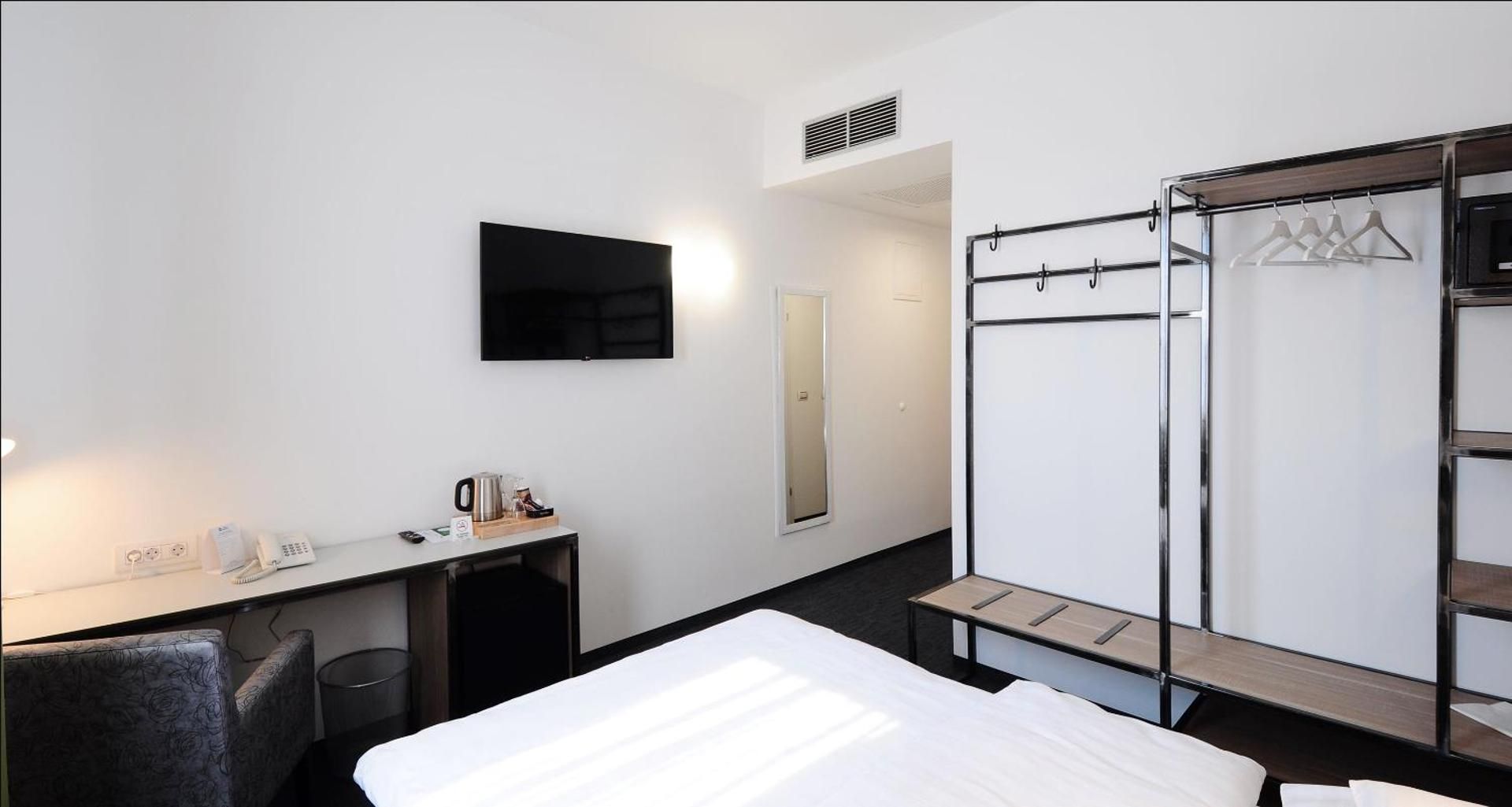 Superior Single Room