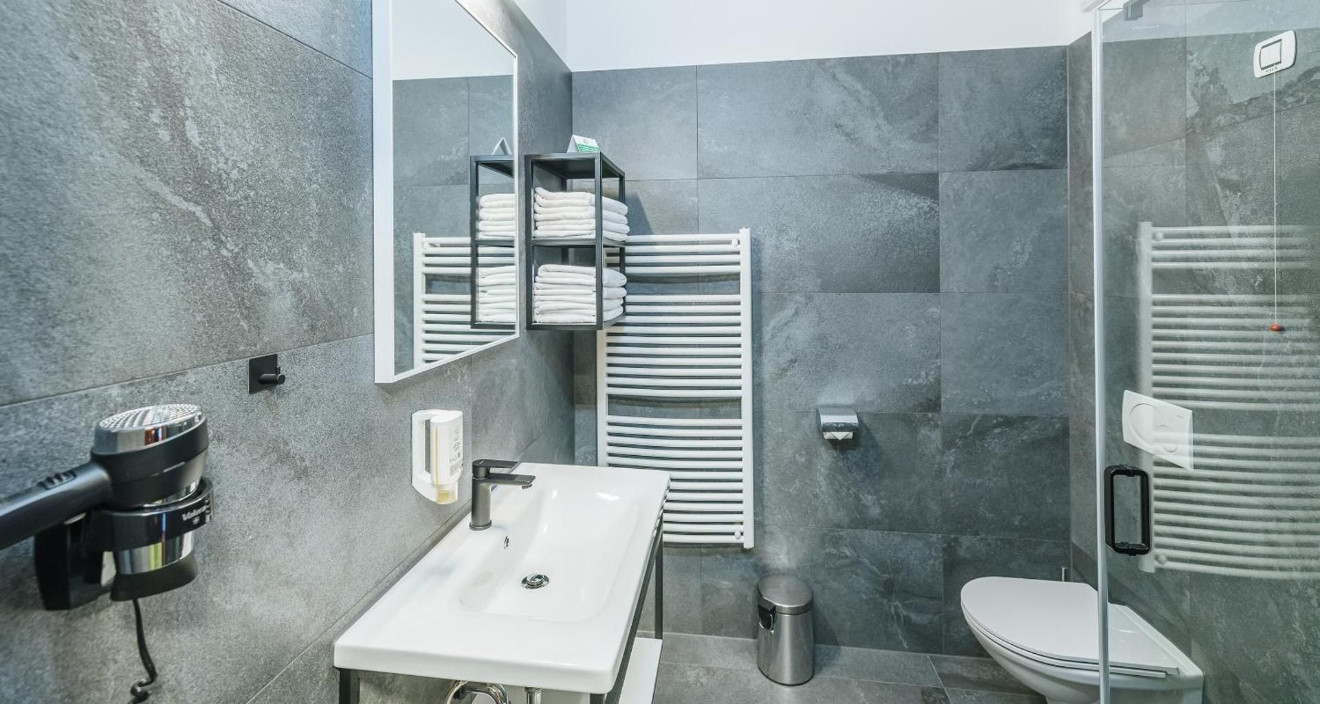 Comfort Triple Room
