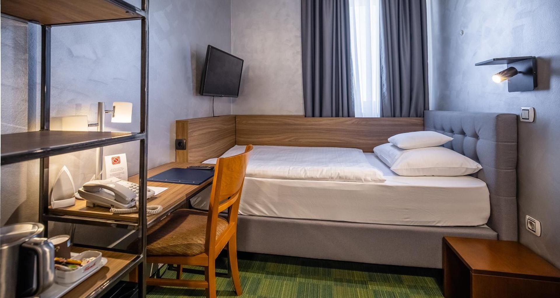 Classic Single Room