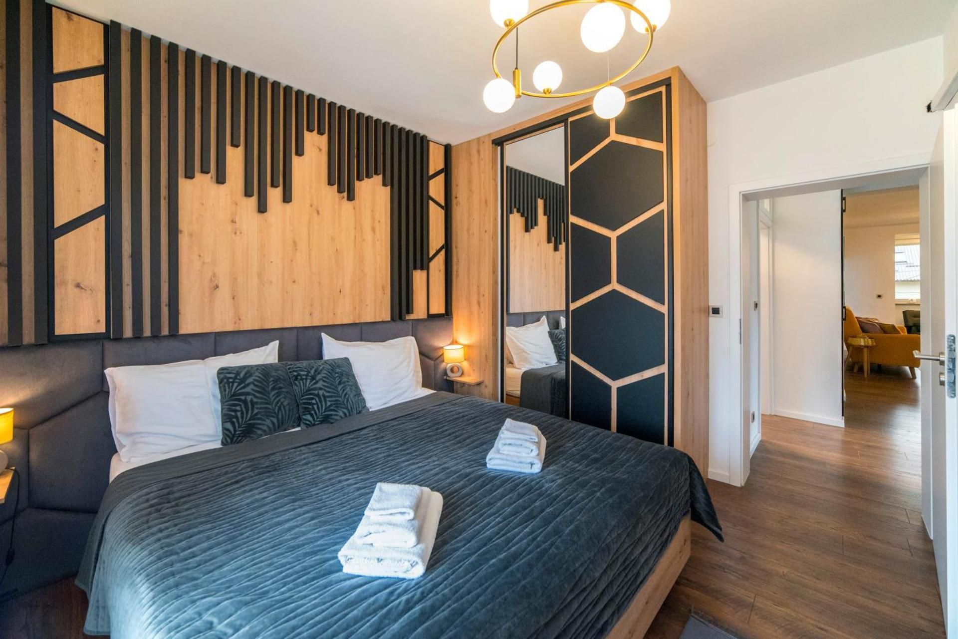 Two-Bedroom Deluxe Apartment with Balcony