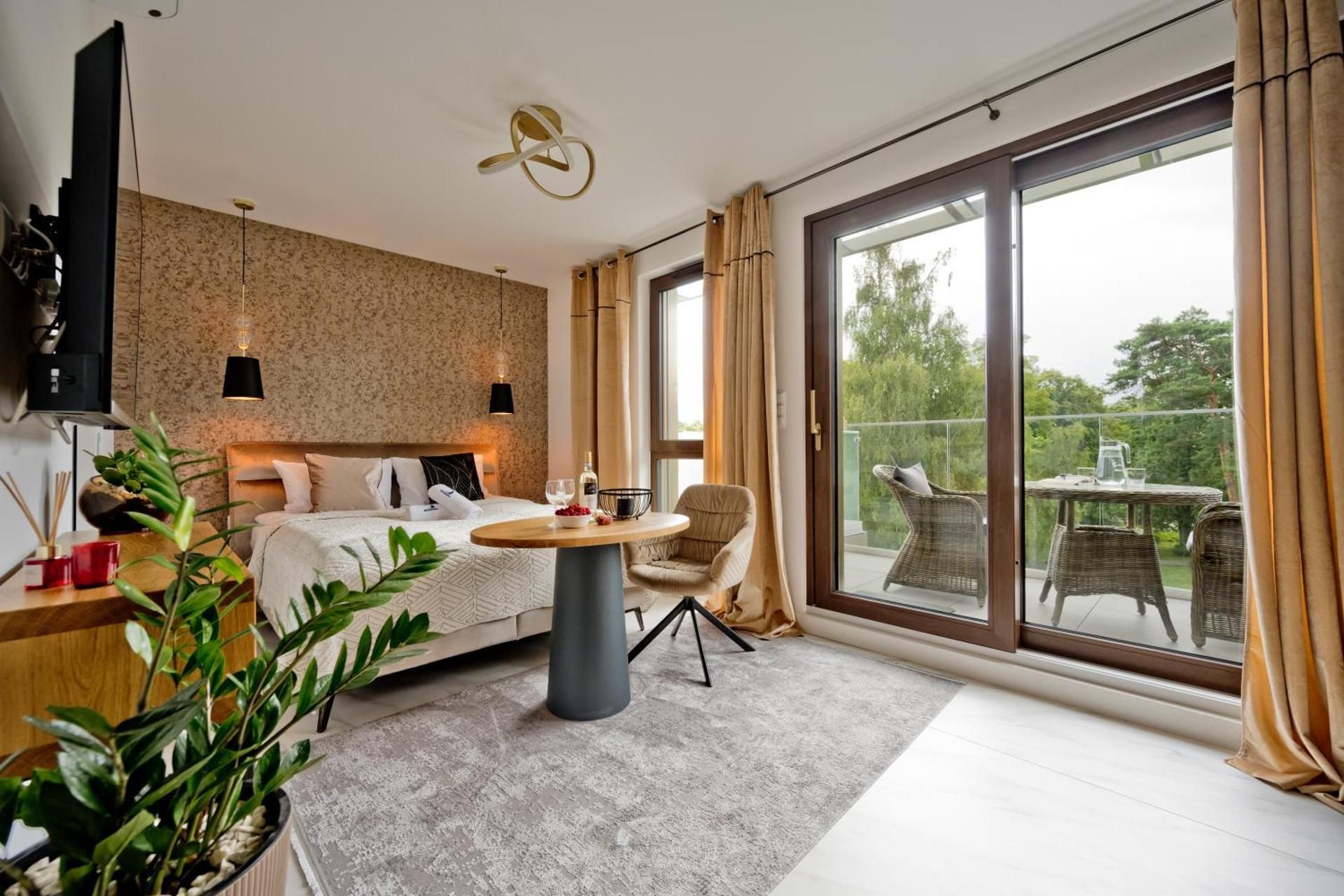 Studio Apartment