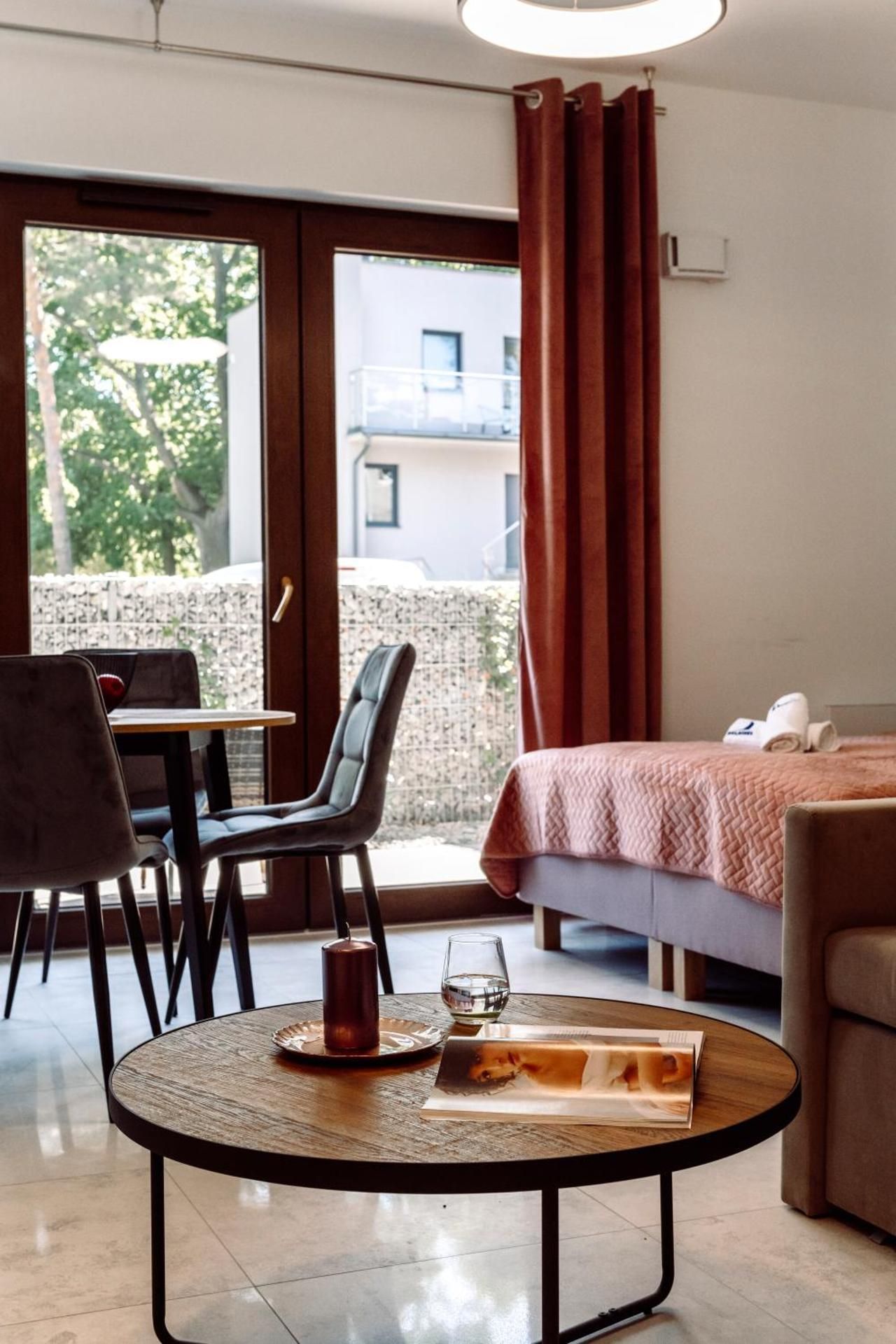 Deluxe Double Room (2 Adults + 1 Child)