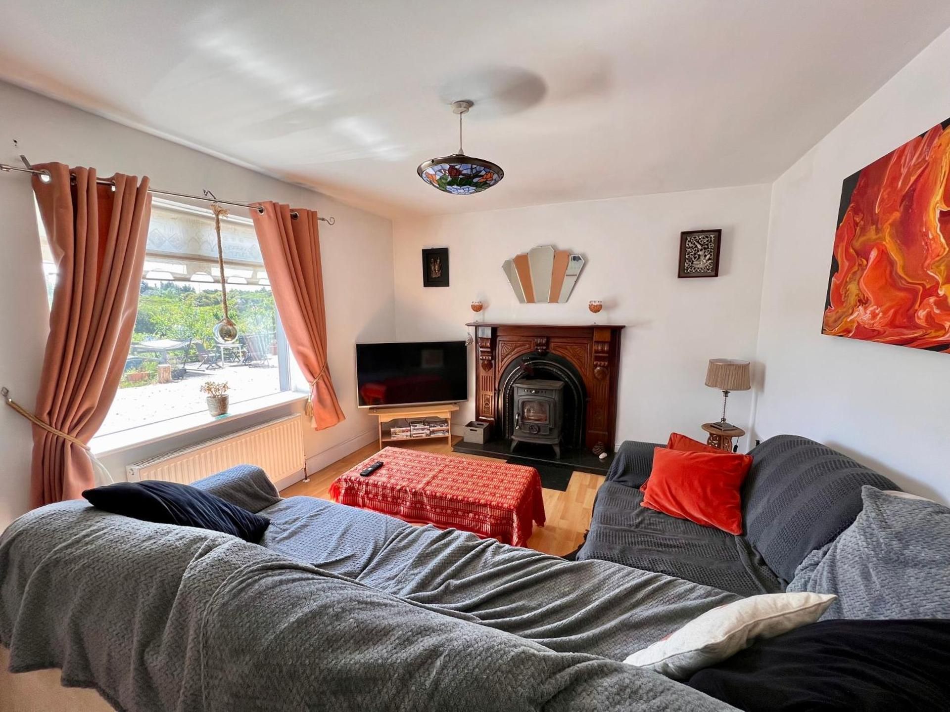 Standard Twin Room with Shared Bathroom