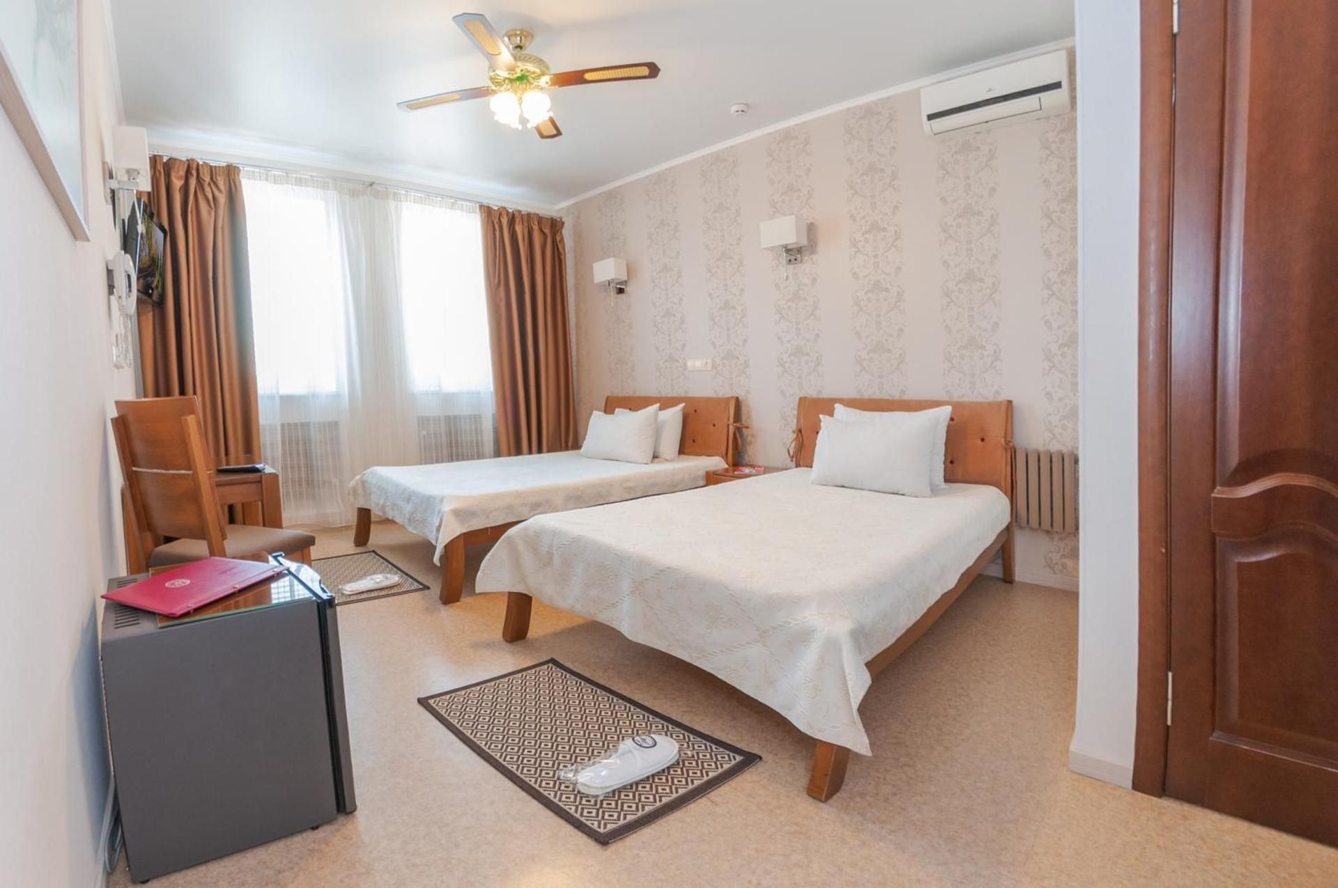 Classic Twin Room