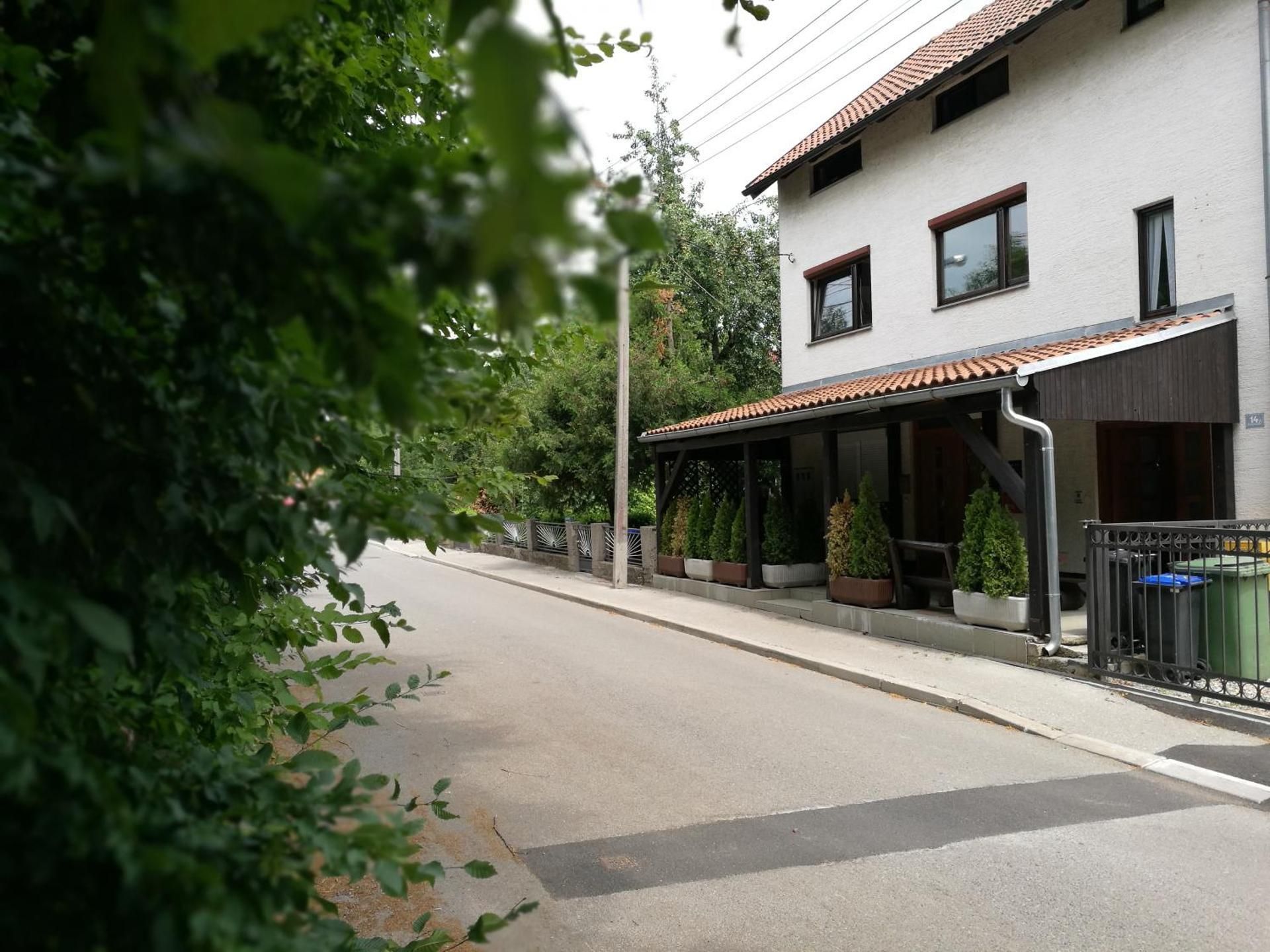 Dub Apartments Zagreb - free parking