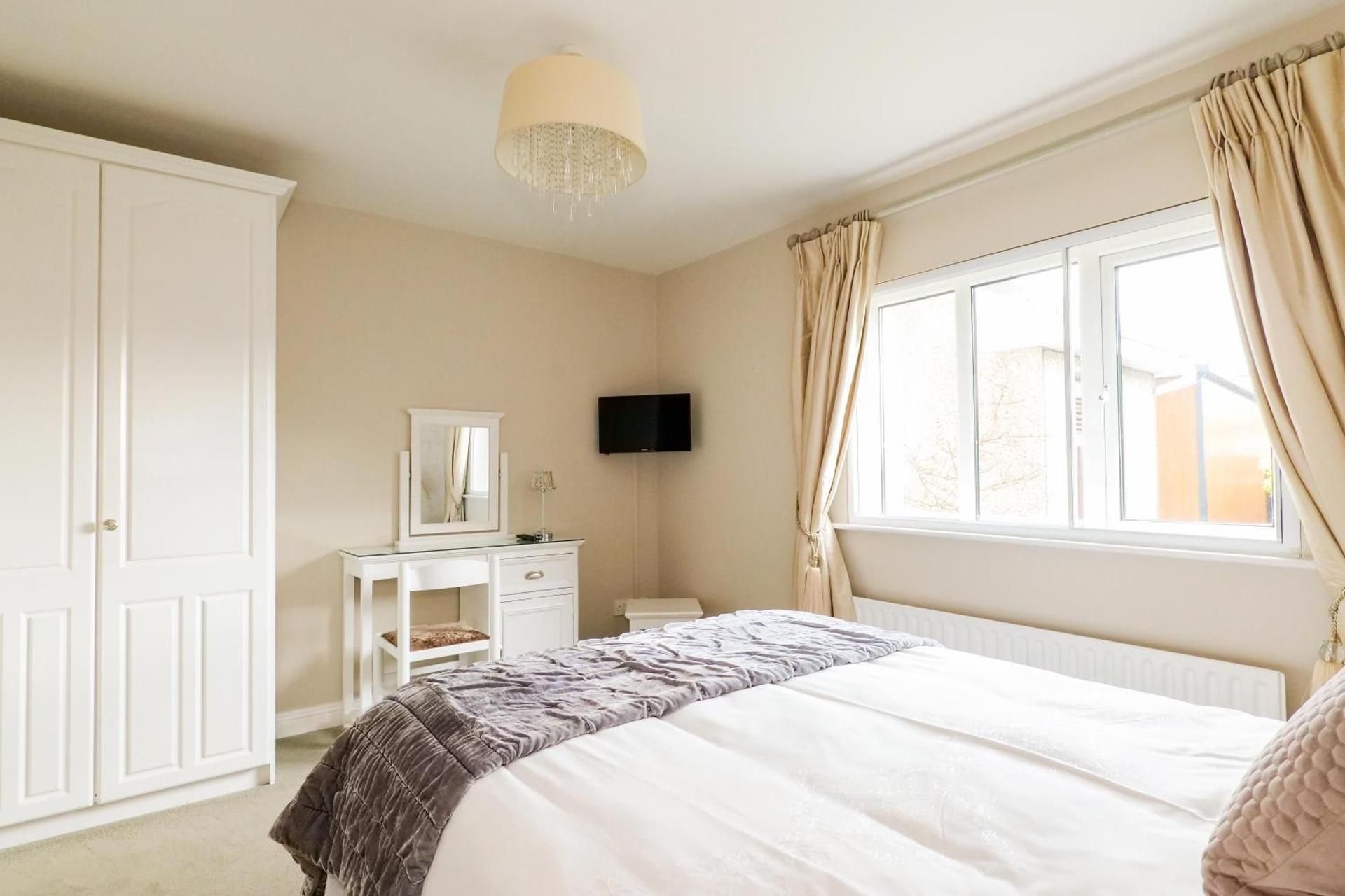 Large Double Room