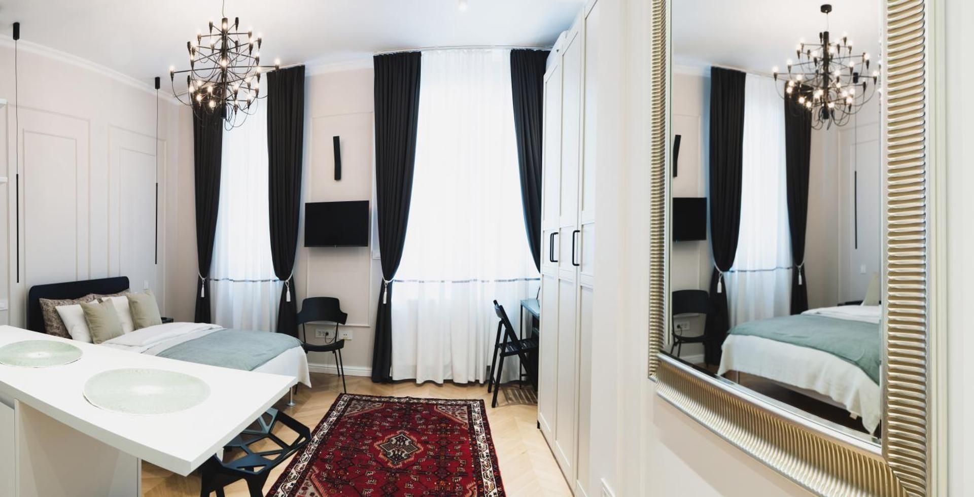 Studio Apartment