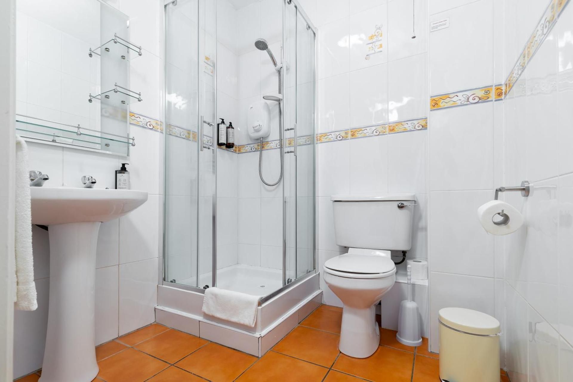 Three-Bedroom Apartment with Balcony