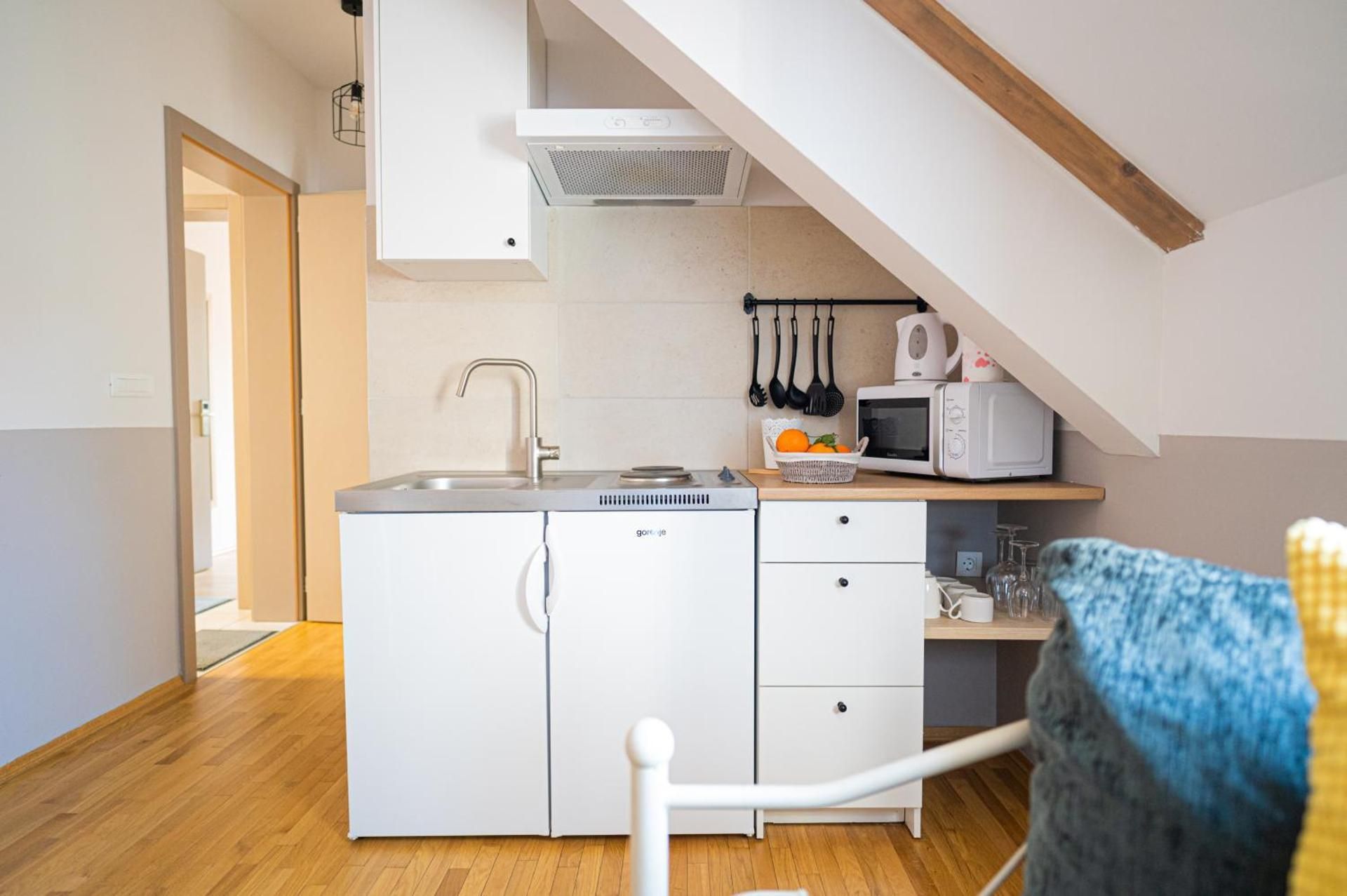 Studio Apartment