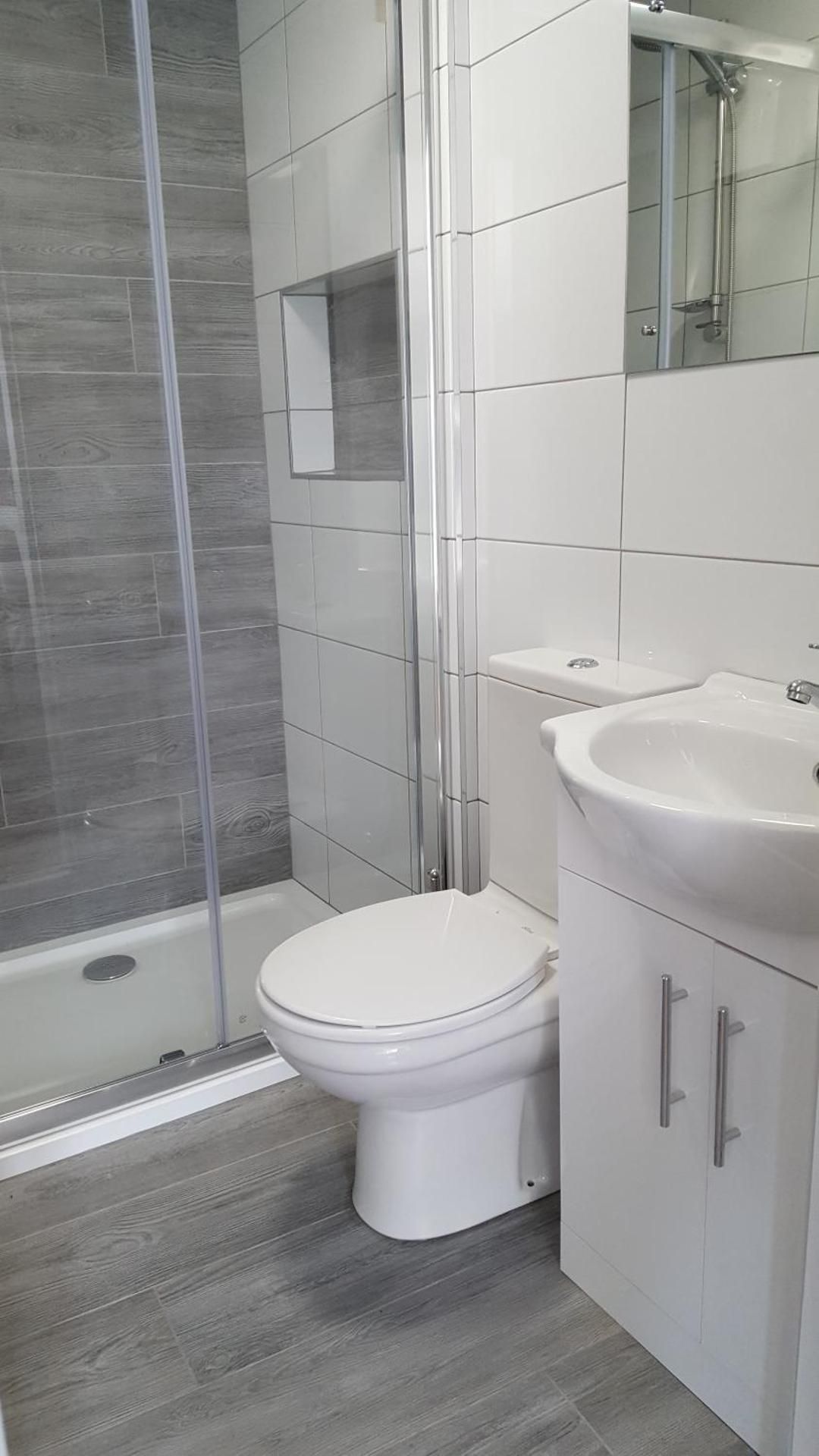 Quadruple Room with Private Bathroom