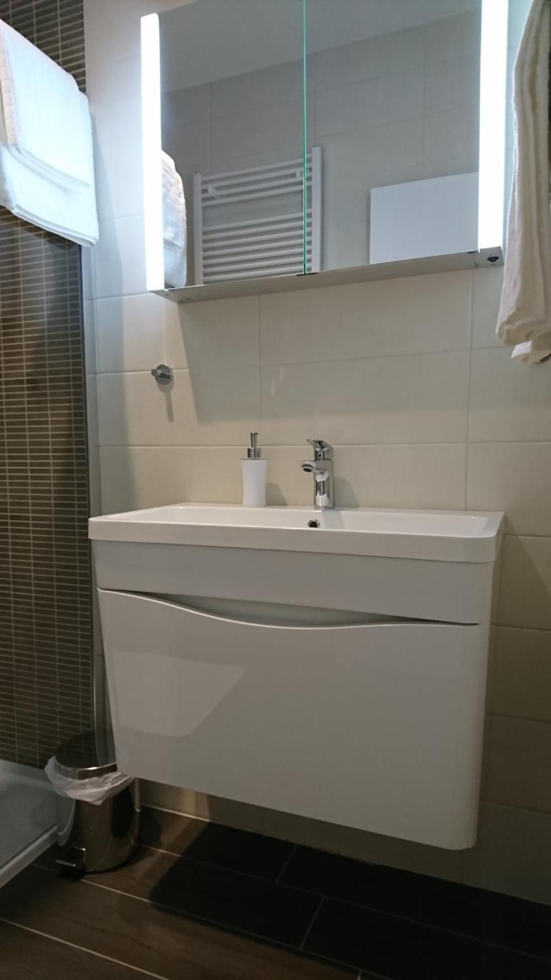 B&B Schlosser Double Room with Private Bathroom 3