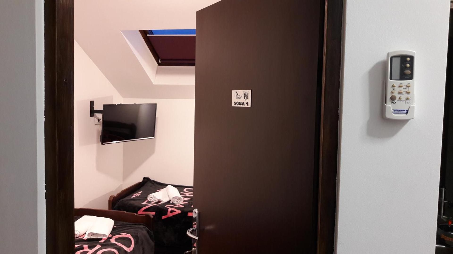Twin Room with Shared Bathroom