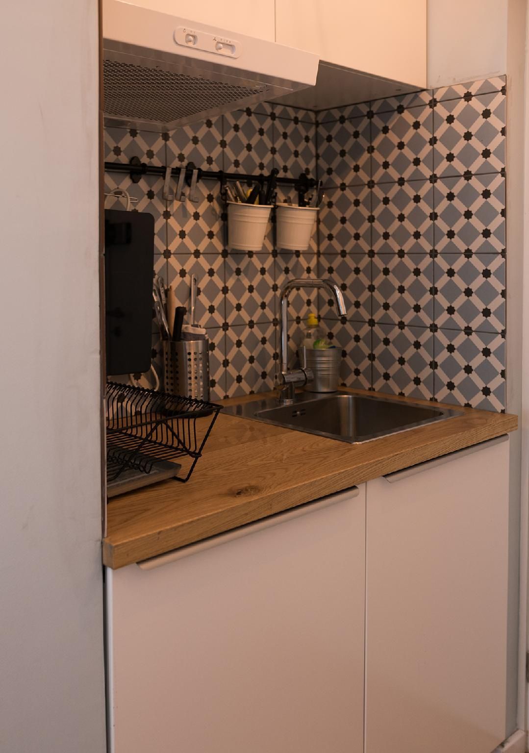 8099937_19062520160076809166