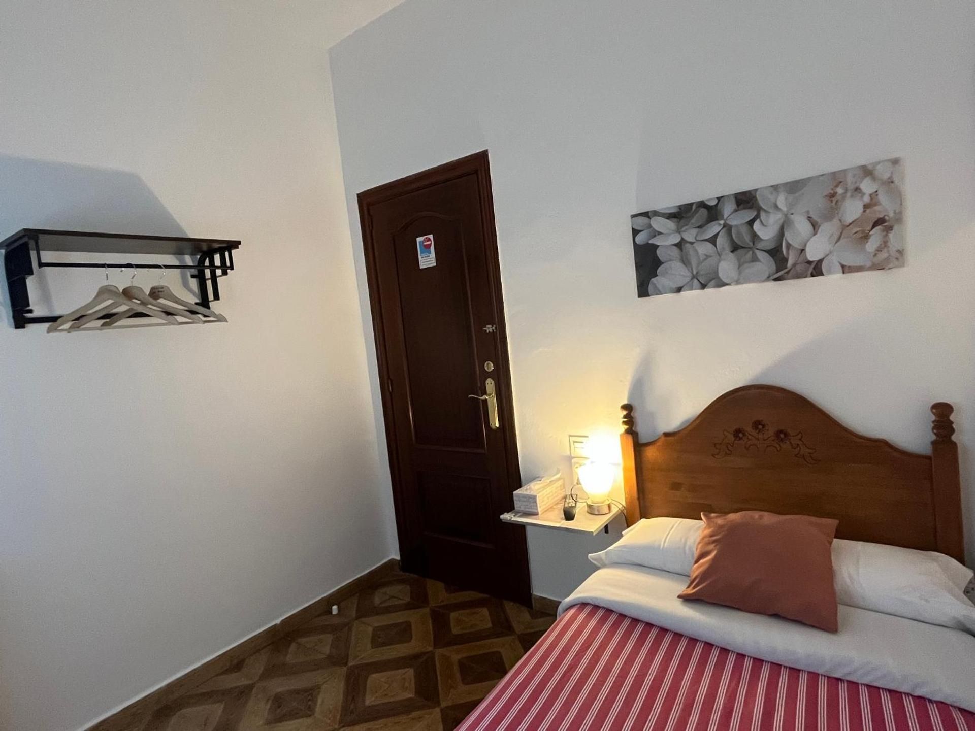 Economy Single Room