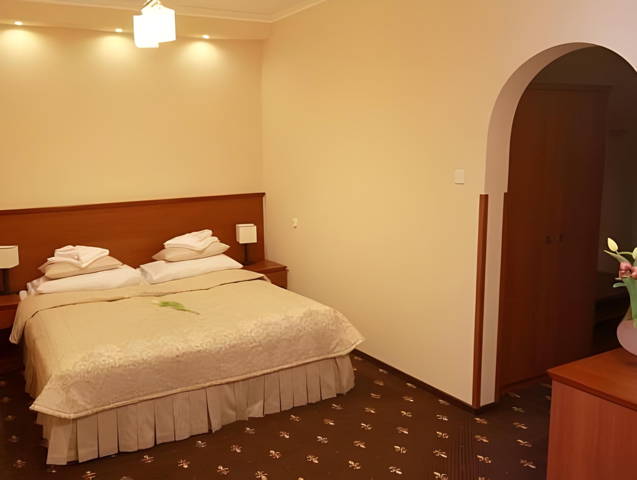 Double or Twin Room with Spa Bath