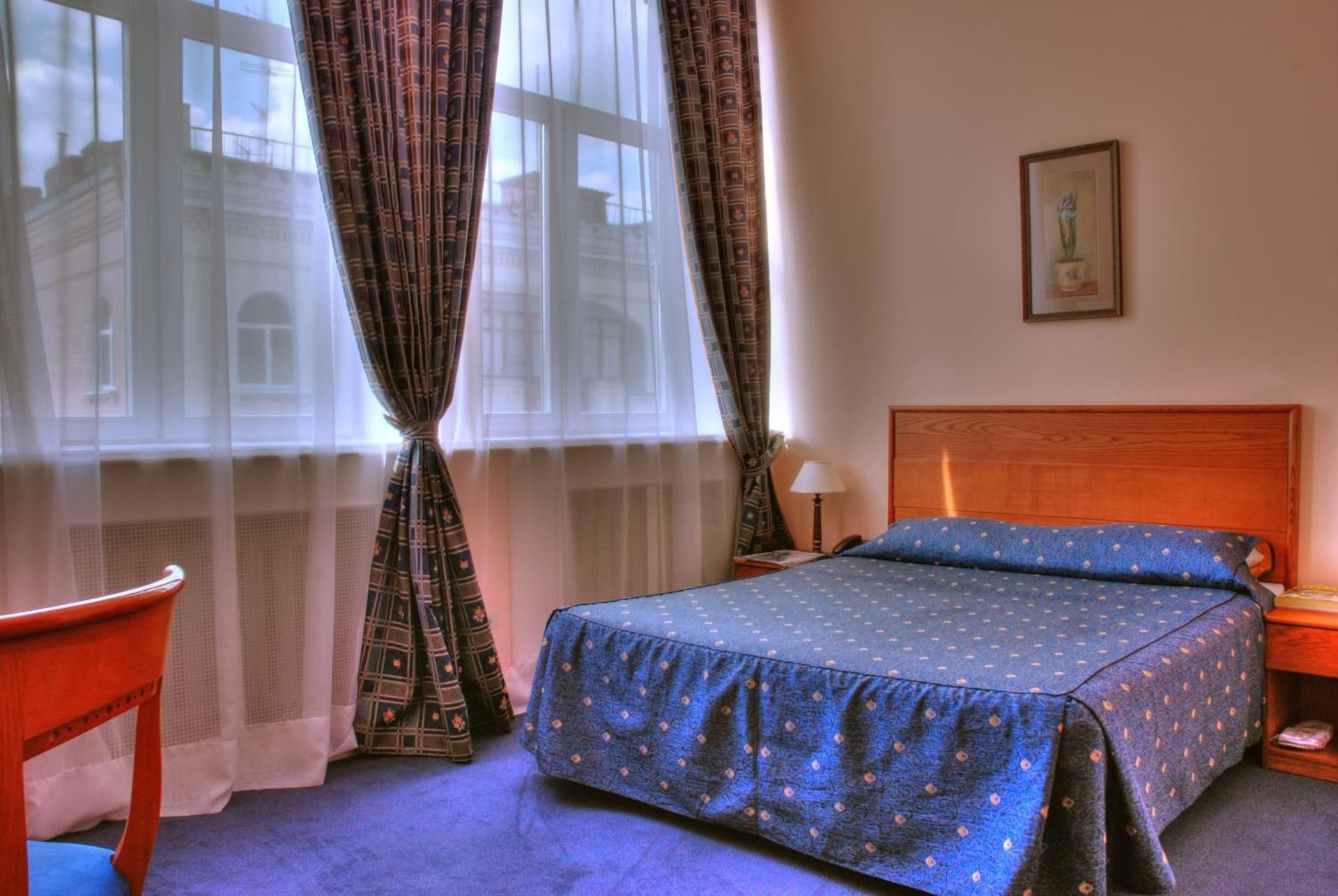 Economy Room