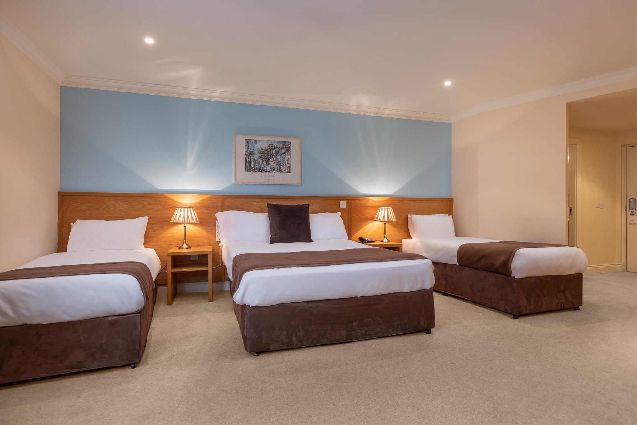 Mega Room