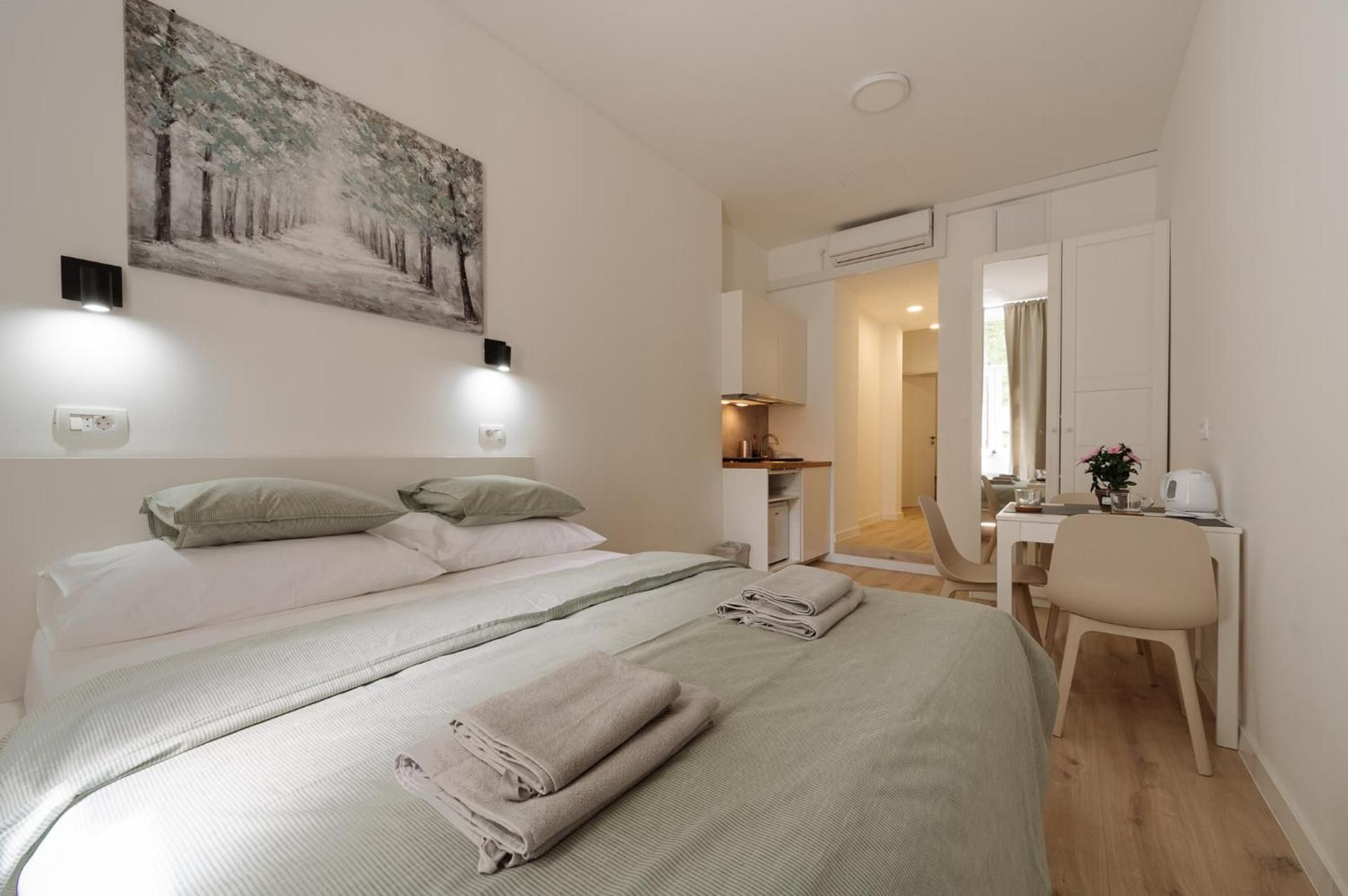 Classic Triple Room