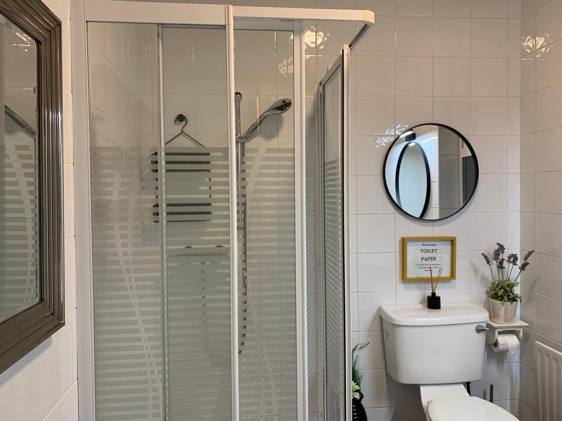 Deluxe Queen Suite