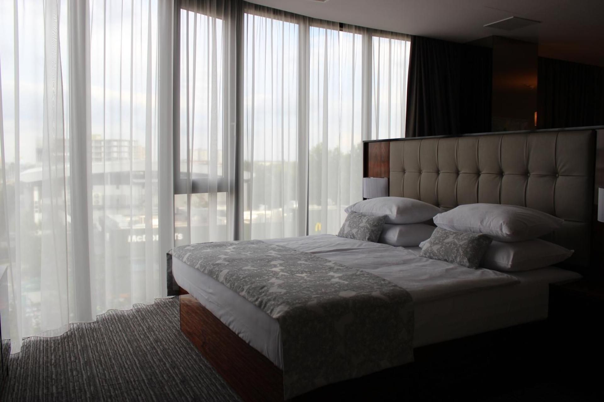Deluxe Suite with Terrace