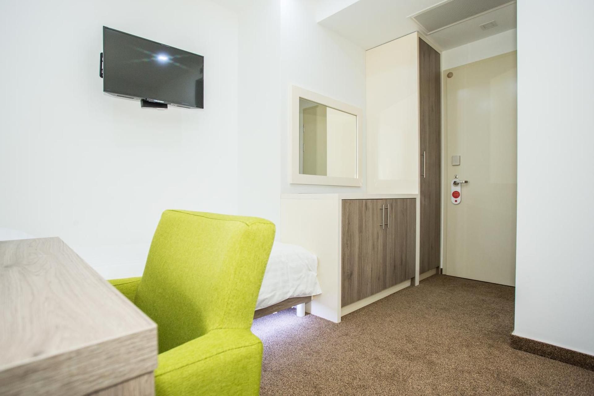 Single Room with Terrace