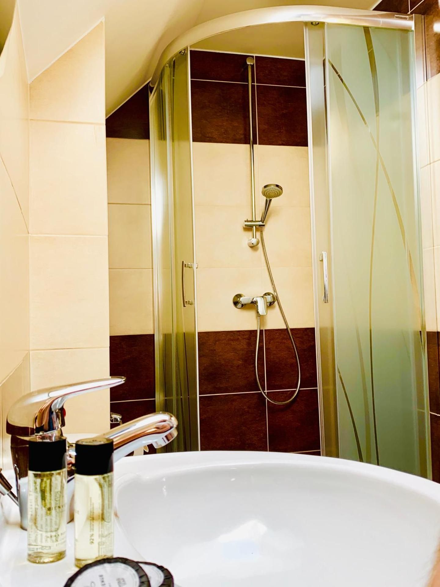 Quadruple Room with Private Bathroom