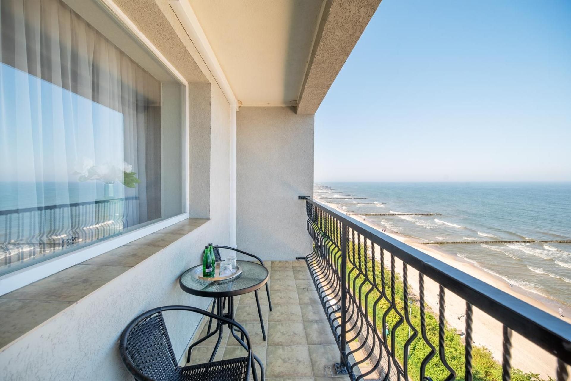 Deluxe Double Room with Balcony and Sea View
