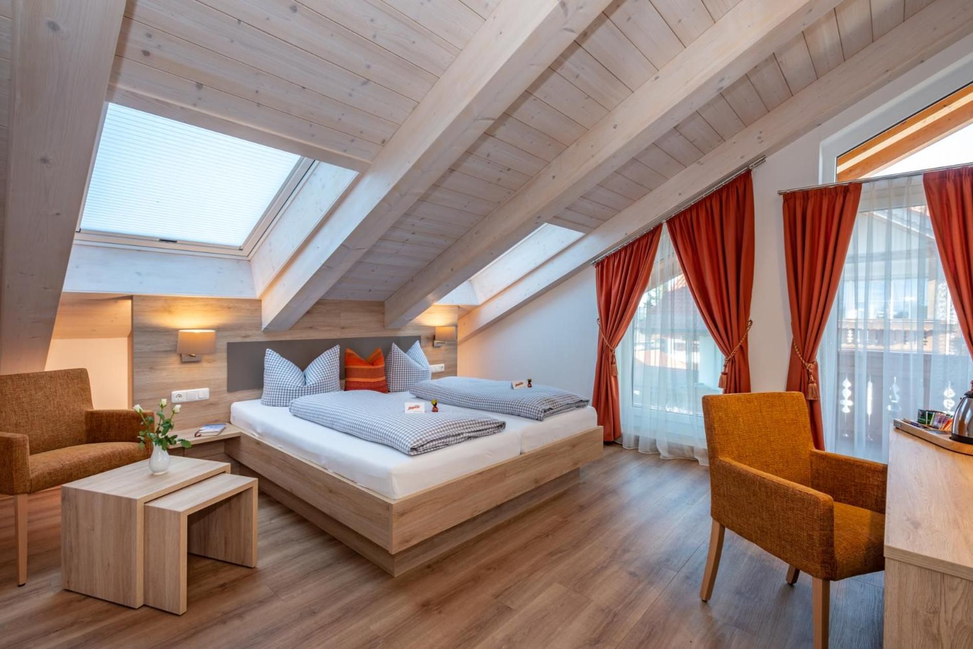 Boutique Hotel Angerer Suite with Lake View