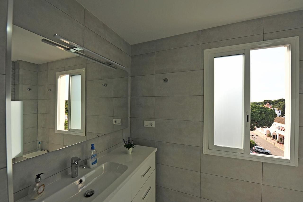 Studio Apartment with Balcony