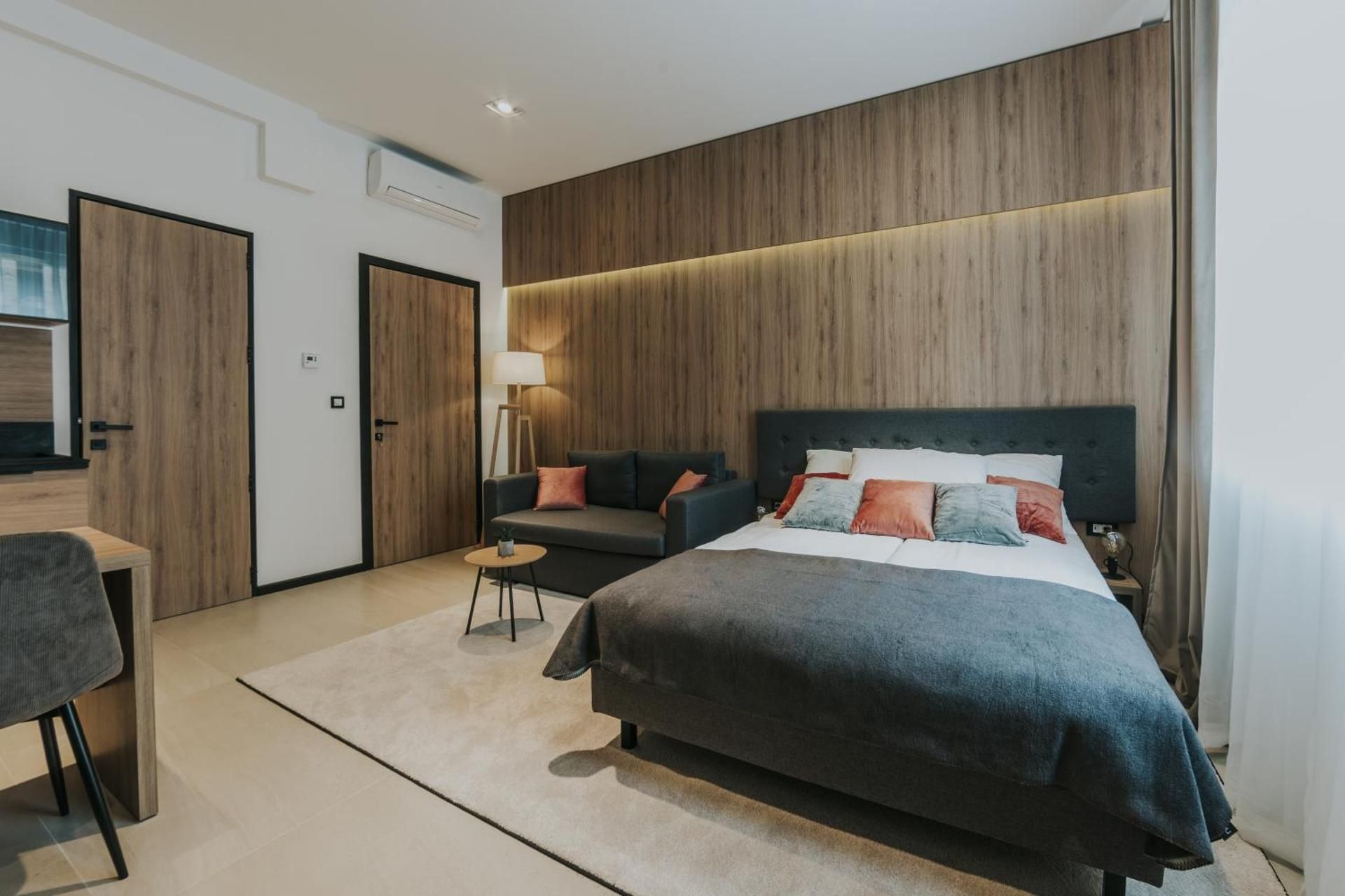Superior Apartment