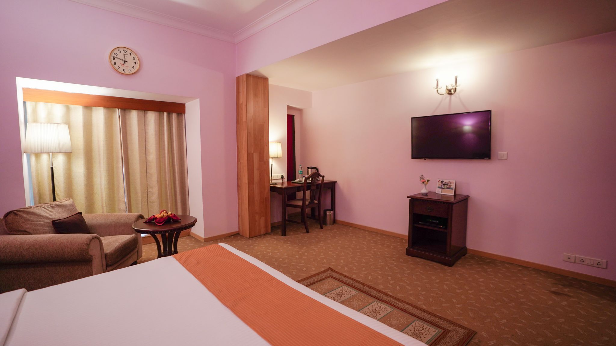 Grandeur Suite Park View