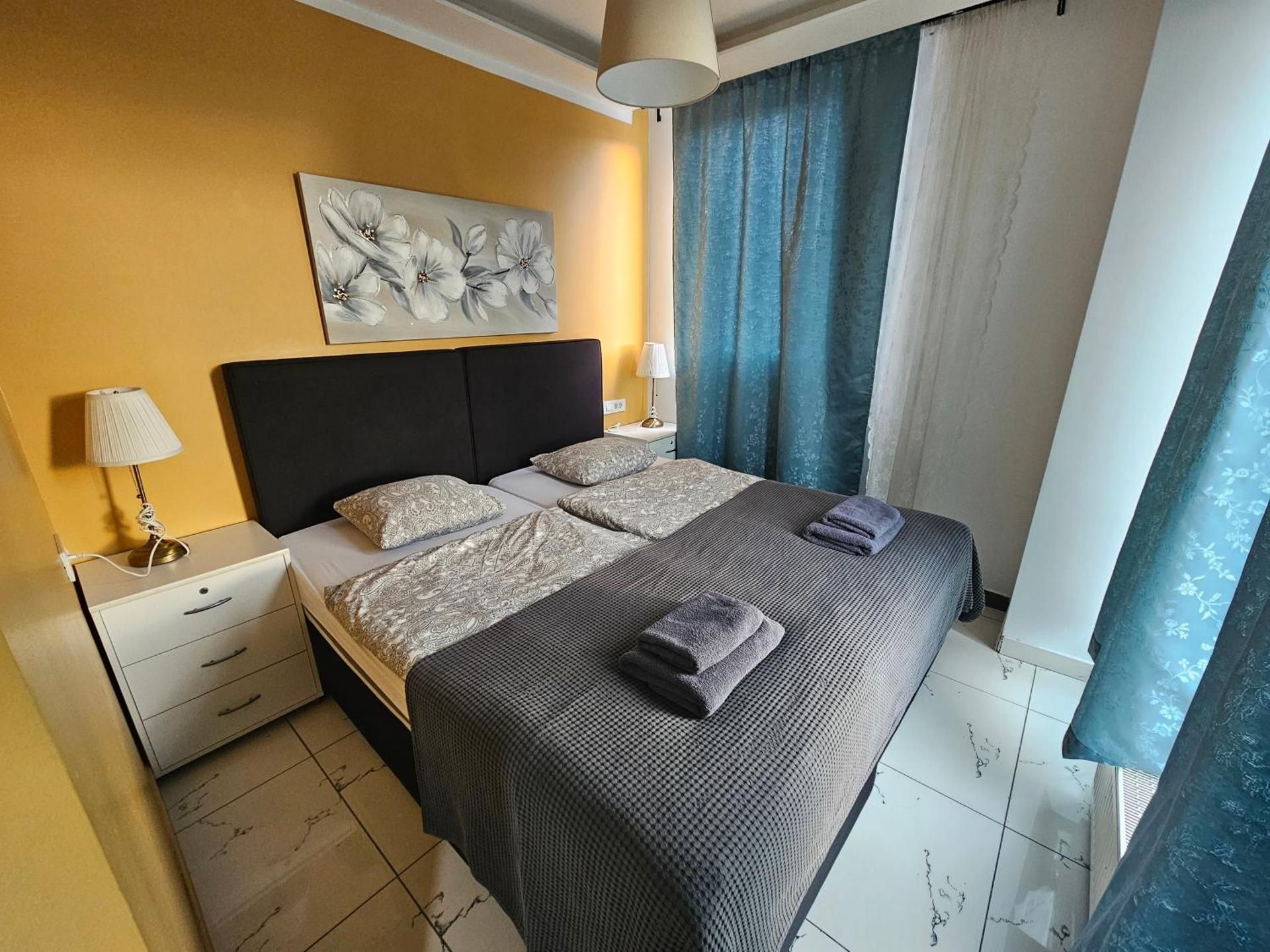 Basic Triple Room