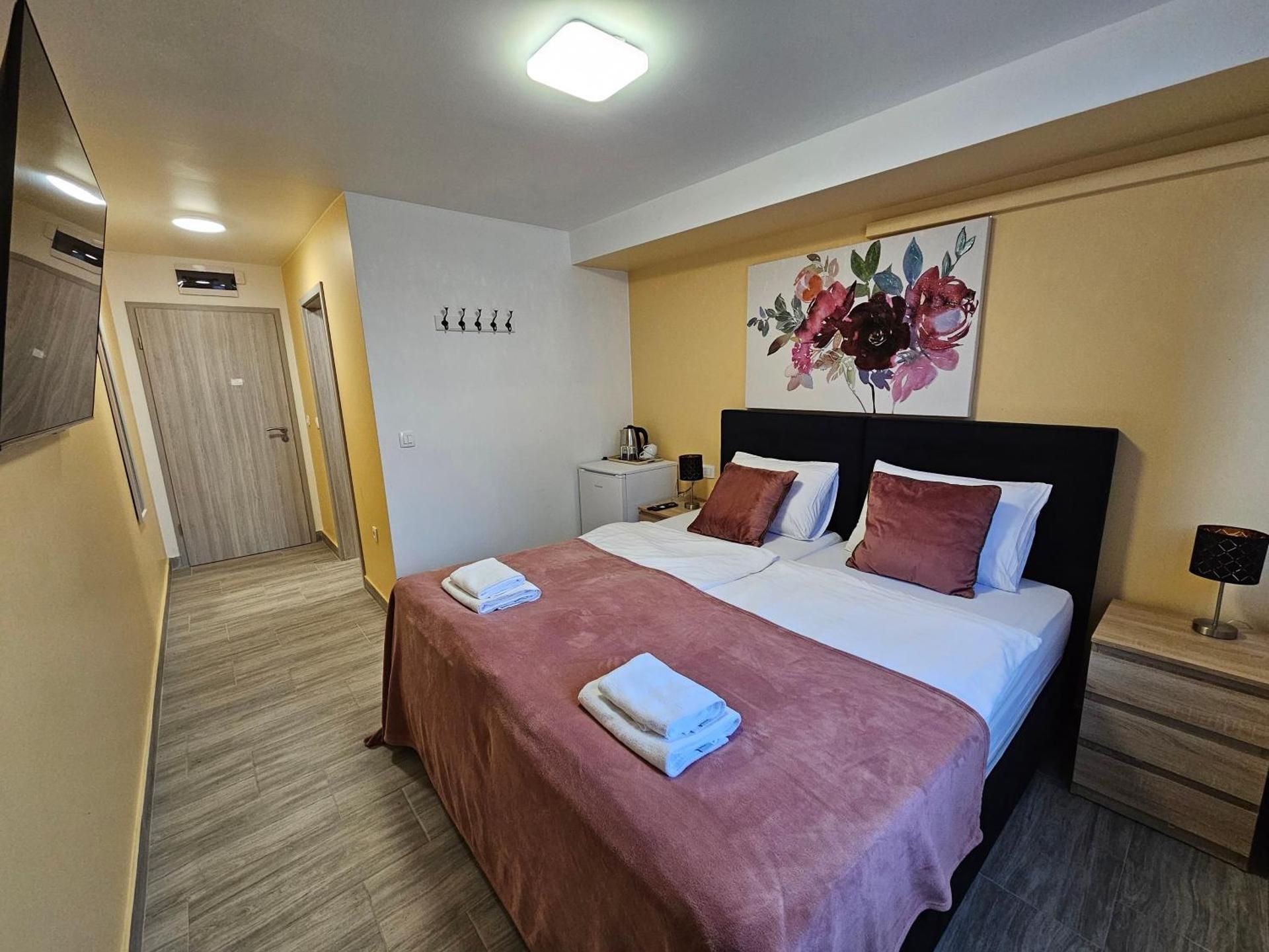 Double or Twin Room with Terrace