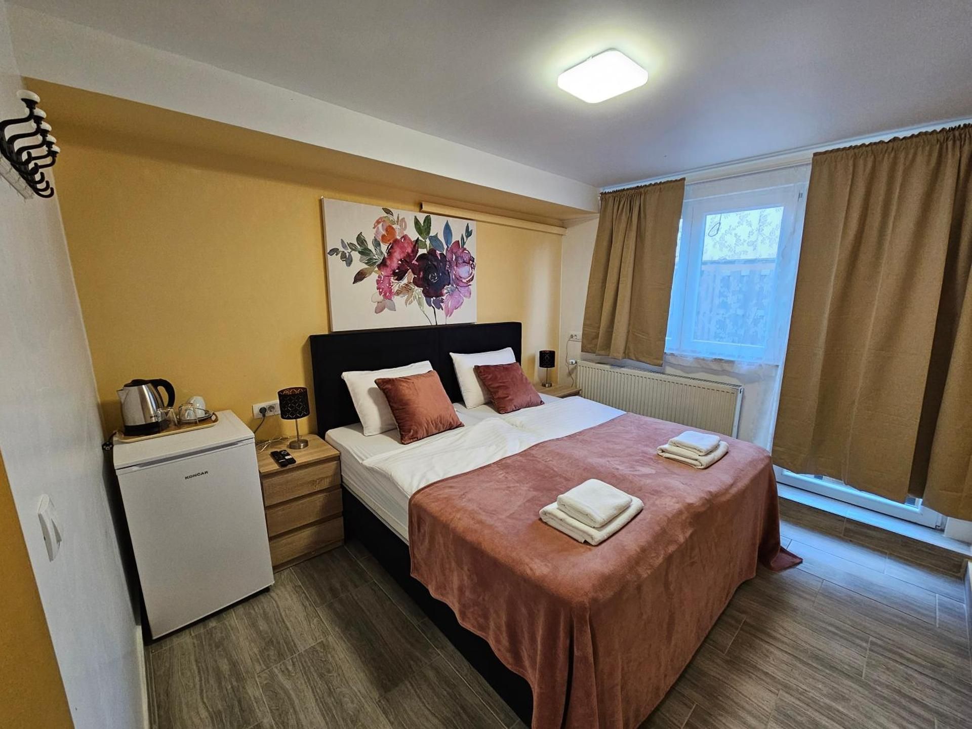 Double or Twin Room with Terrace