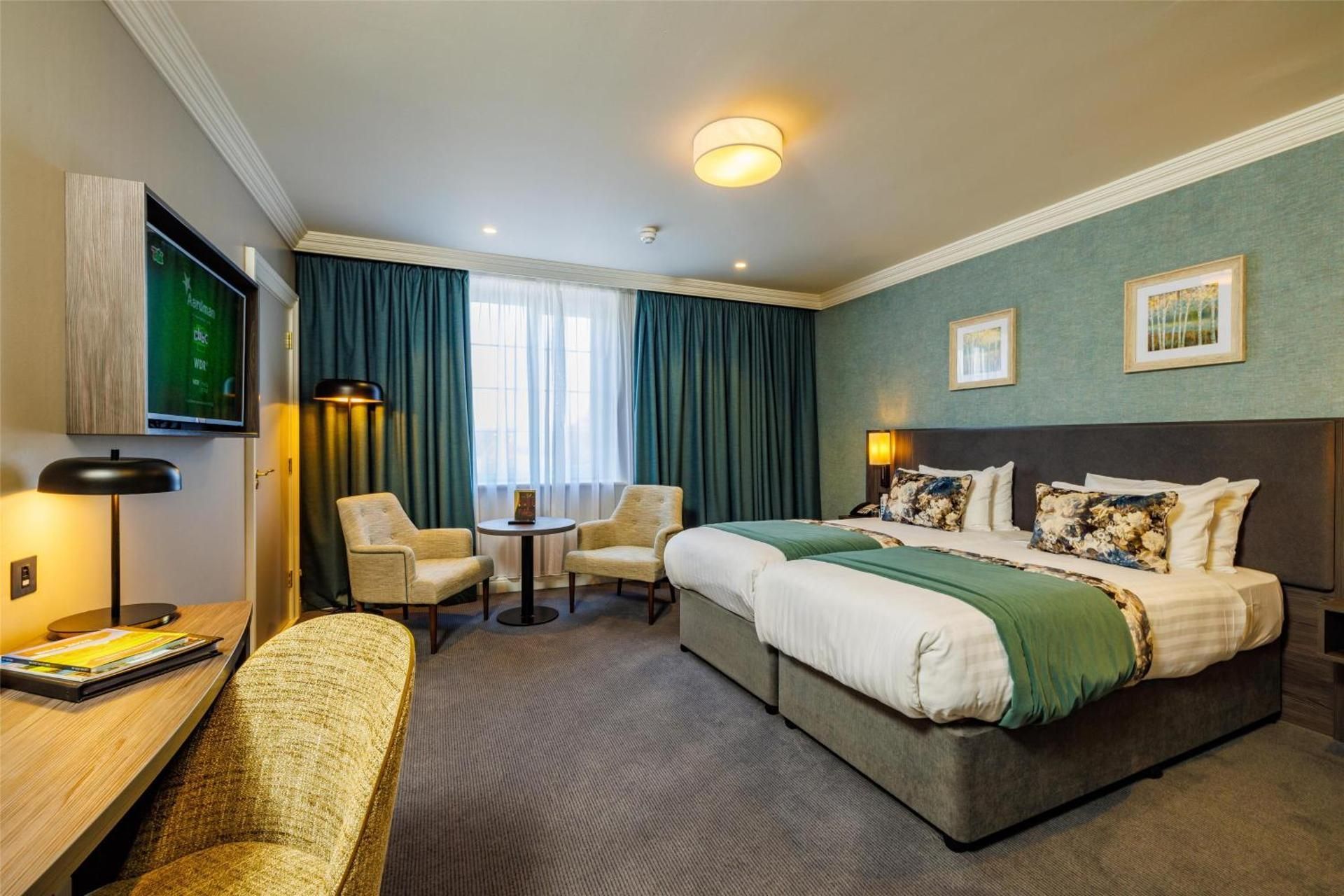 Deluxe Twin Room