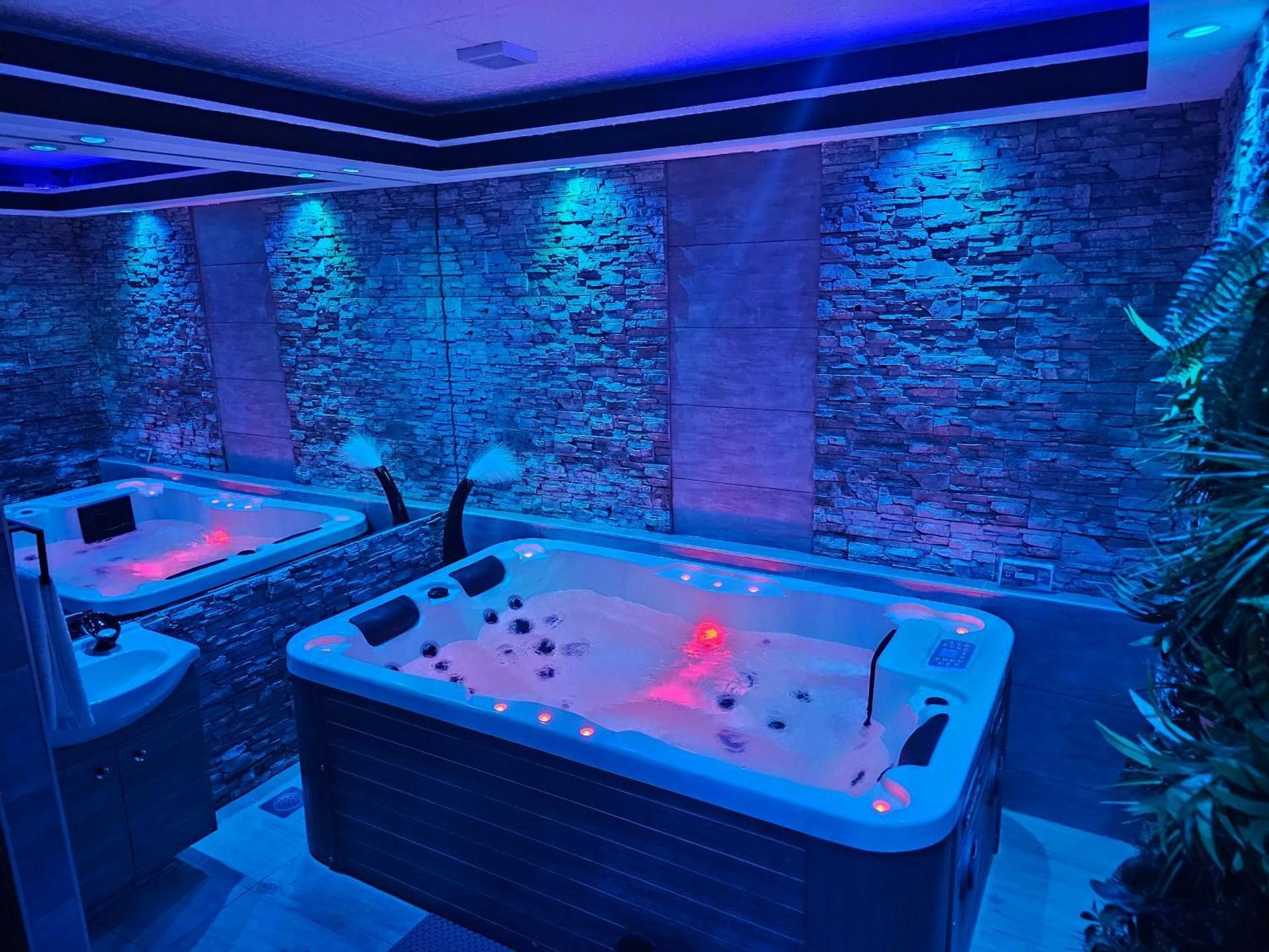 King Suite with Spa Bath