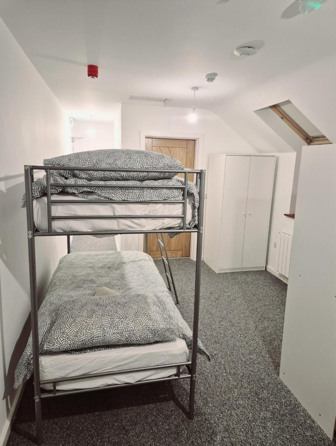 Mixed Dormitory Room