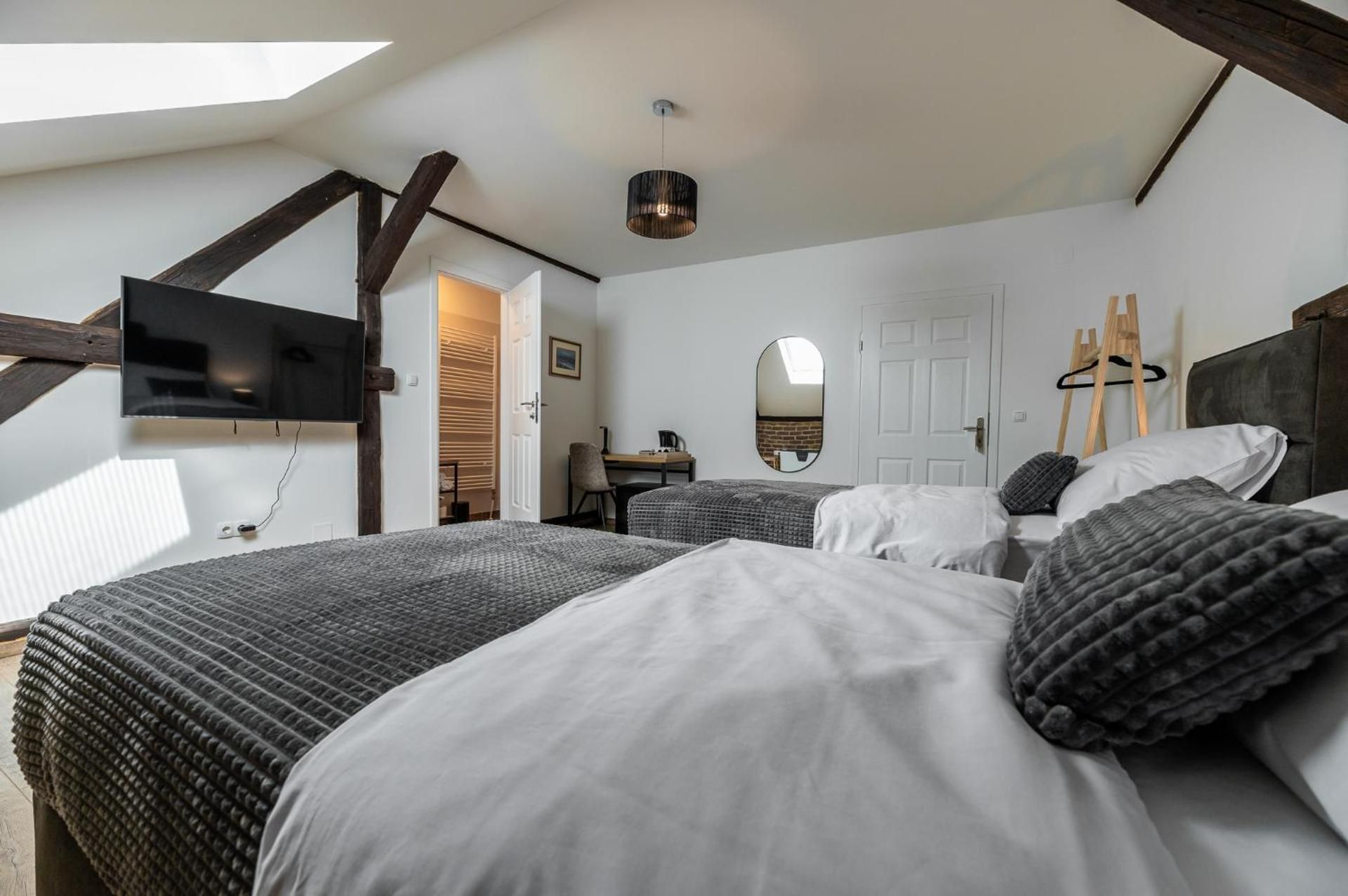 Deluxe Double or Twin Room