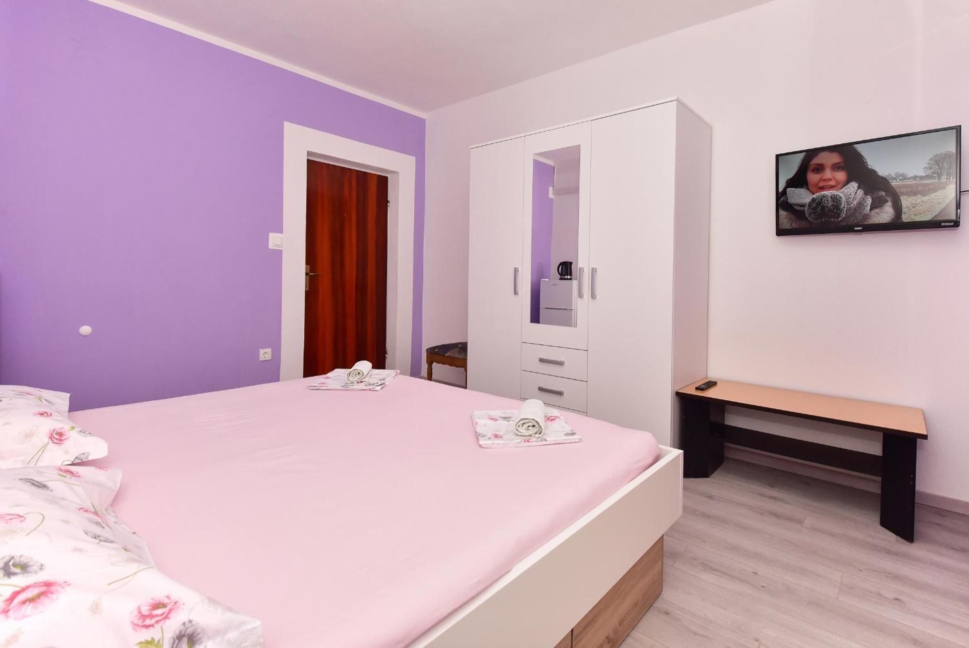 Double Room with Private External Bathroom