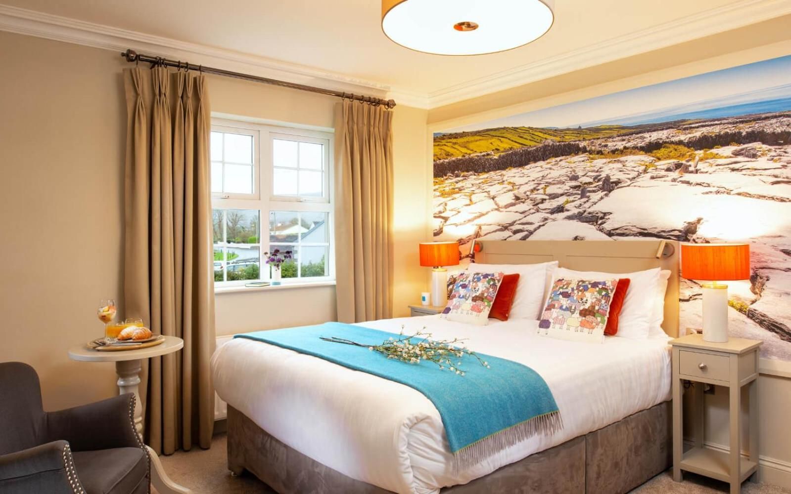 Standard Queen Room