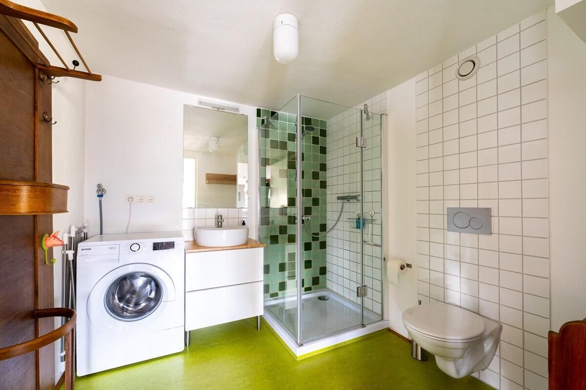 Apartment mit 2 Schlafzimmern, Aufmerksam