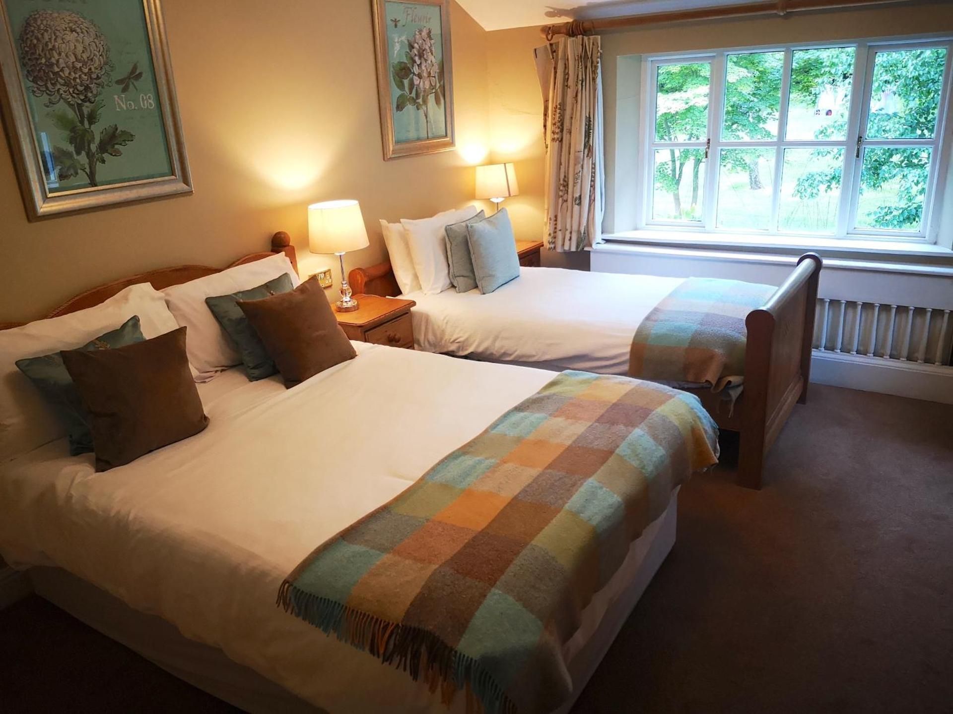 Triple Room with Garden View